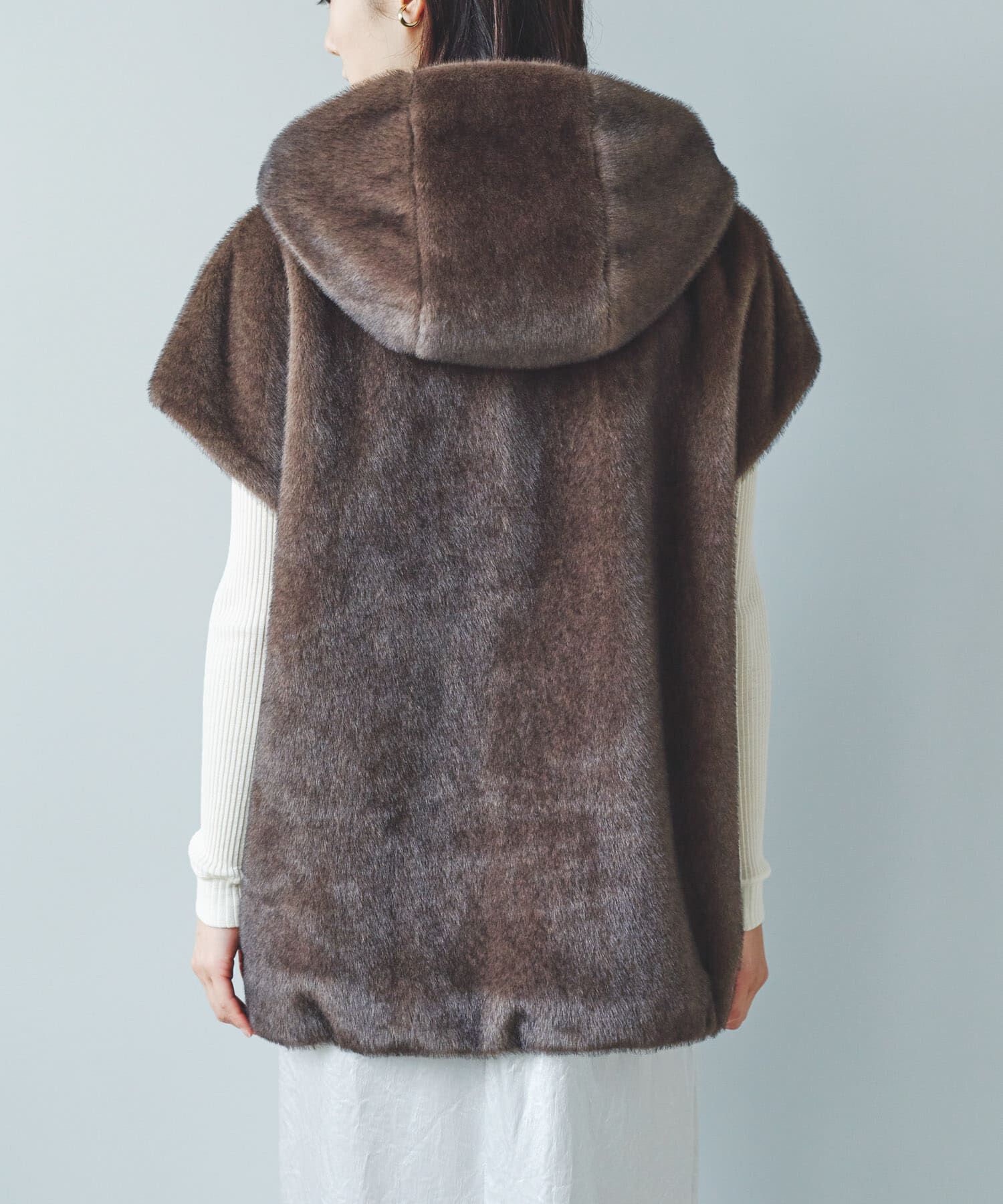 URBAN RESEARCH ROSSO「ECOPELファーフードジレ」|ノーカラーコート|