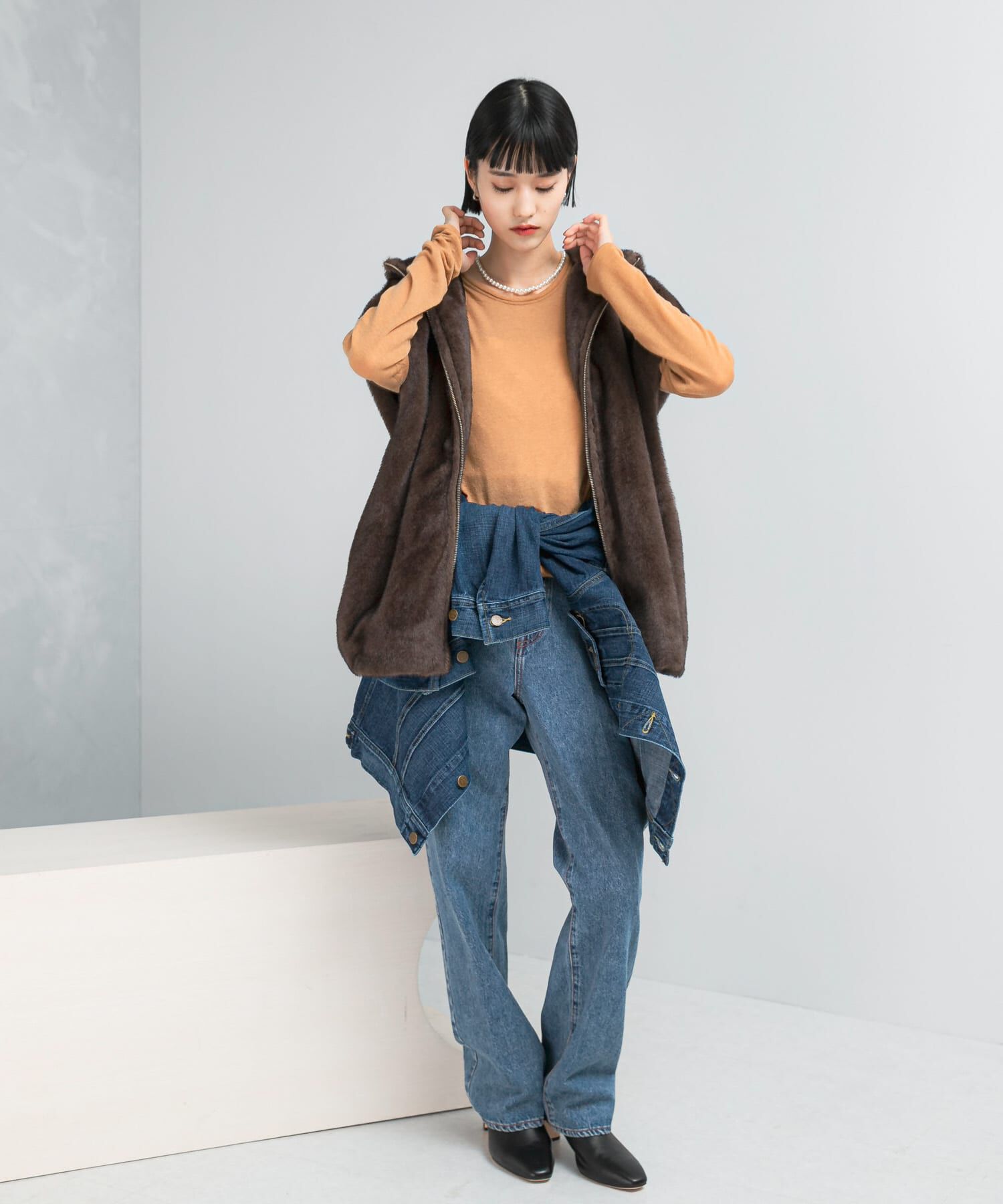 URBAN RESEARCH ROSSO「ECOPELファーフードジレ」|ノーカラーコート|