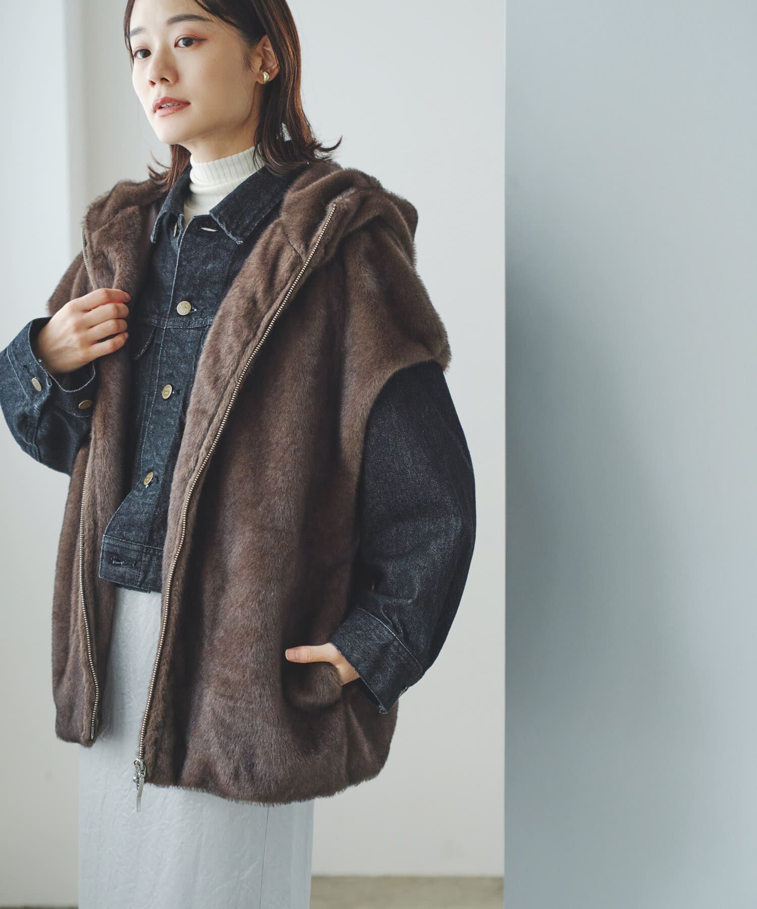 URBAN RESEARCH ROSSO「ECOPELファーフードジレ」|ノーカラーコート|