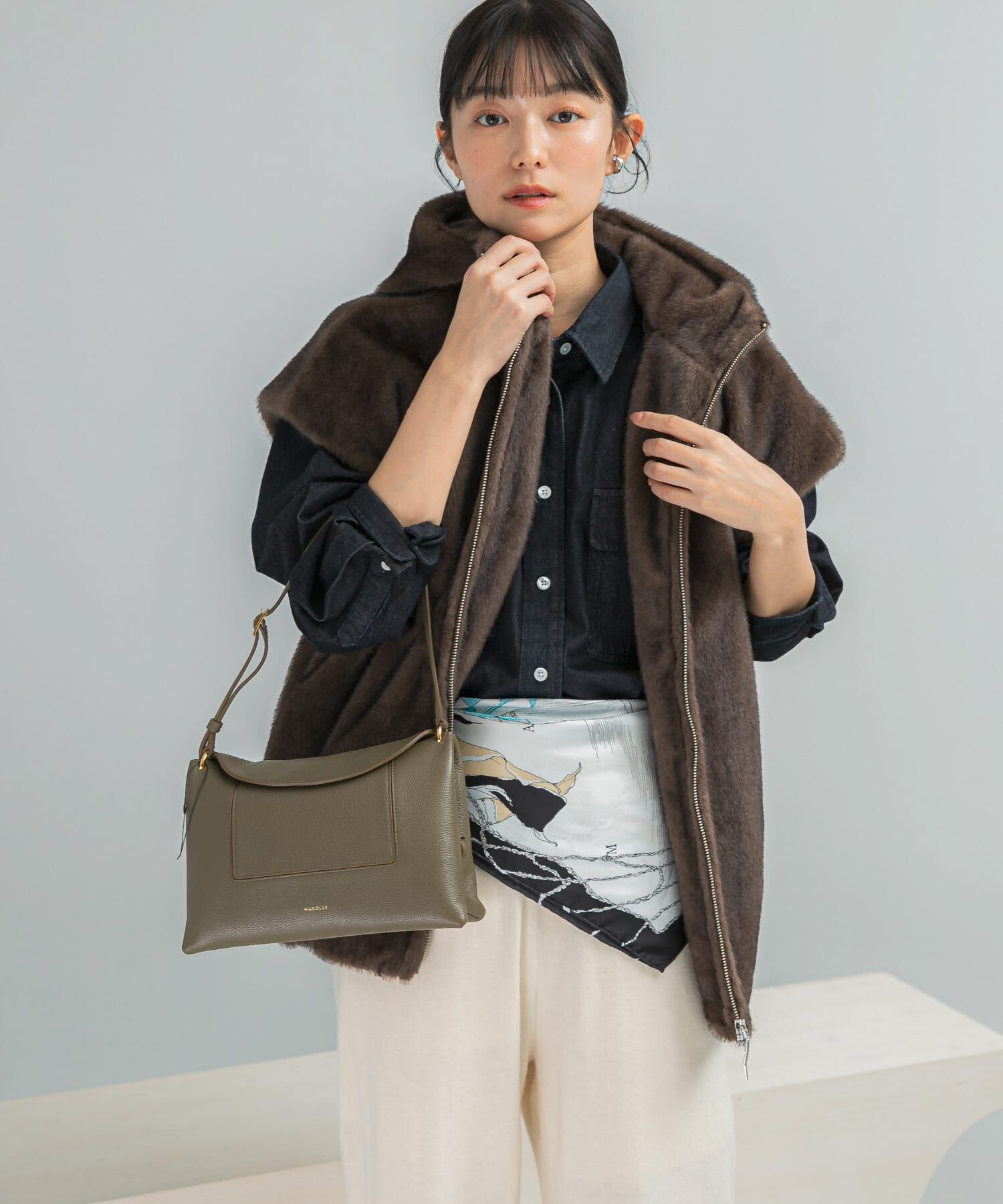 URBAN RESEARCH ROSSO「ECOPELファーフードジレ」|ノーカラーコート|