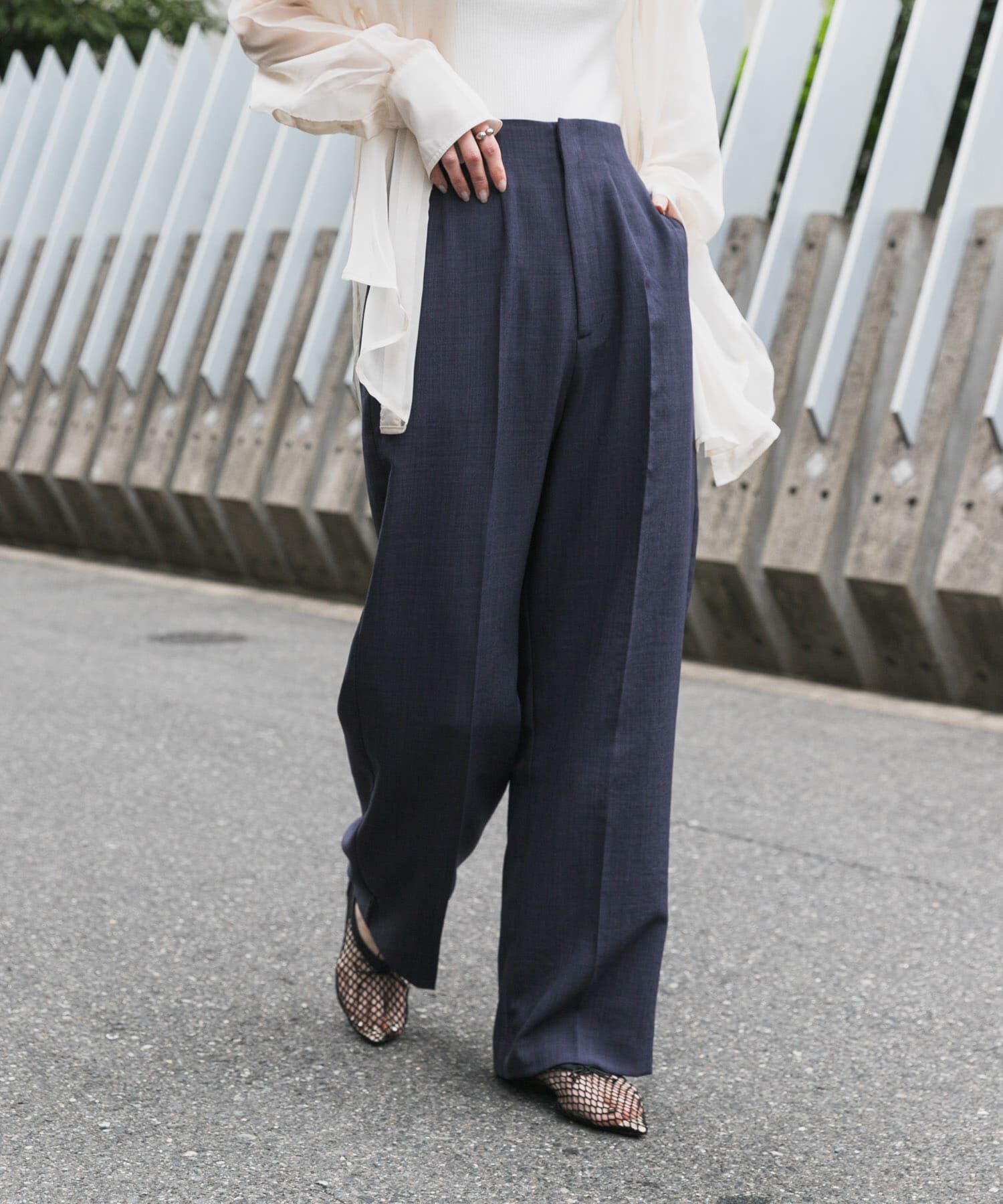 SENSE OF PLACE by URBAN RESEARCH「『UR TECH DRYLUXE』リネンライクワイドパンツ」|その他|ネイビー