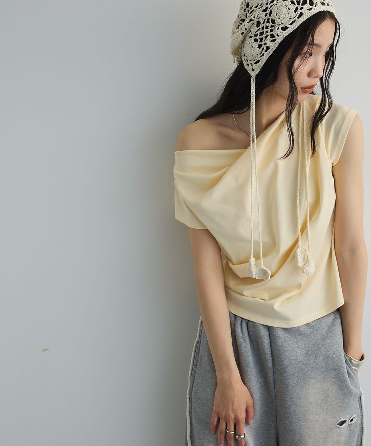 AnriettMusee「ドレープオフショルフレンチ袖Tシャツ」|Tシャツ・カットソー|