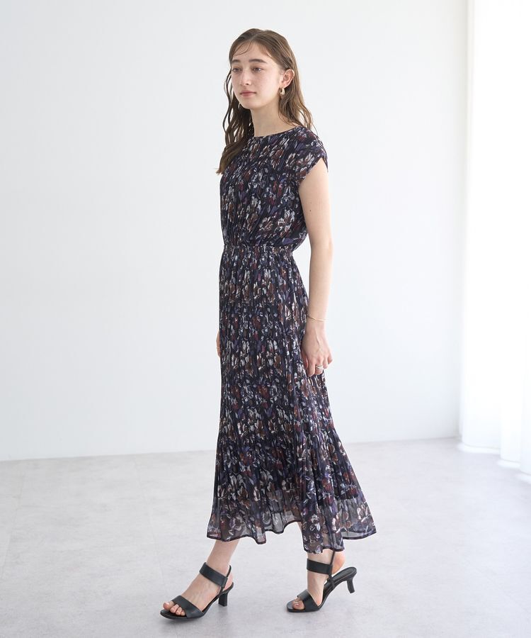 YECCA VECCA「フラワー柄プリーツワンピース」|ワンピース|