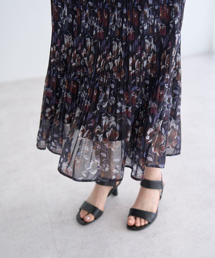 YECCA VECCA「フラワー柄プリーツワンピース」|ワンピース|