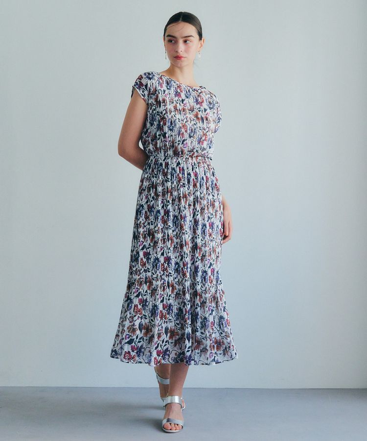 YECCA VECCA「フラワー柄プリーツワンピース」|ワンピース|