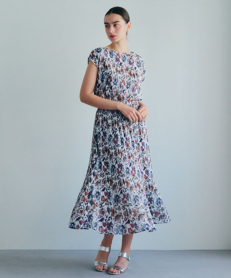 YECCA VECCA「フラワー柄プリーツワンピース」|ワンピース|