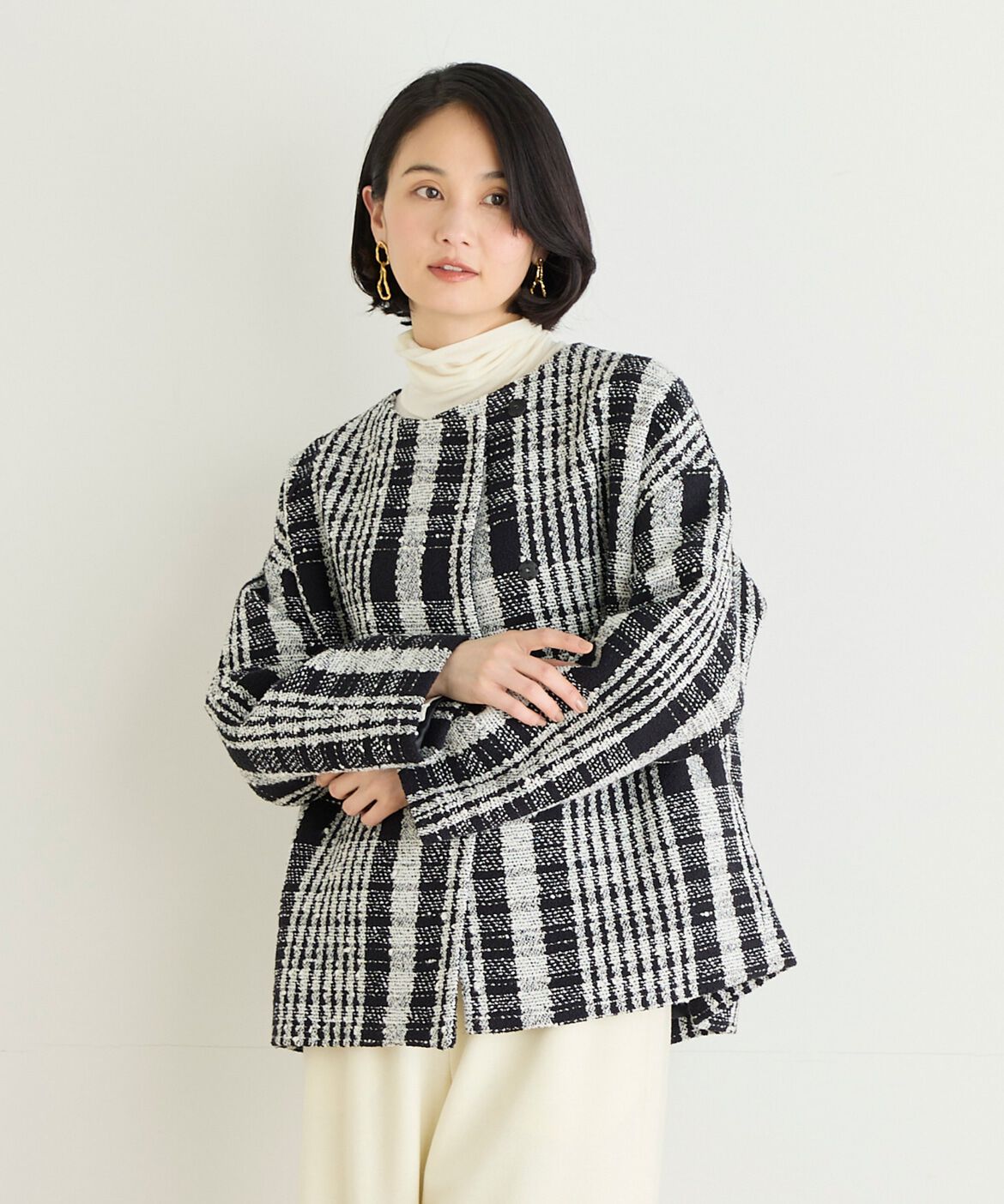 7-IDconcept.「チェックツイードノーカラーショートコート」|ピーコート|ブラック