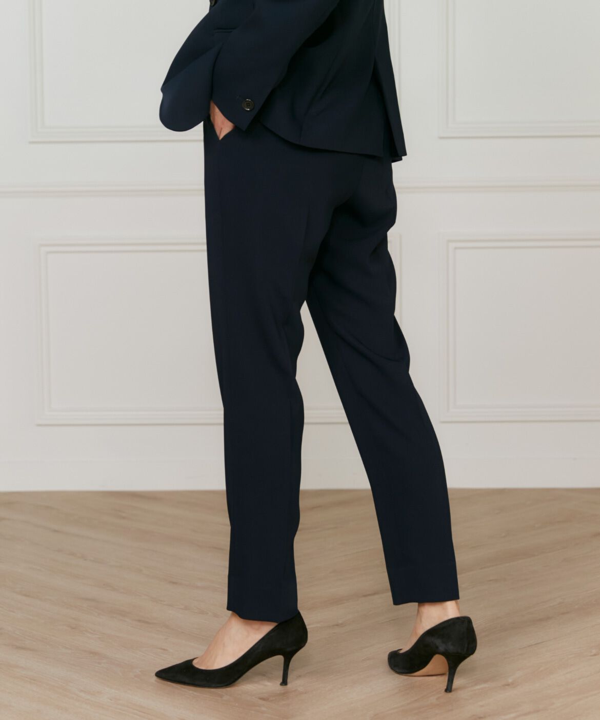 INED「《大きいサイズ》テーパードパンツ」|その他|ネイビー