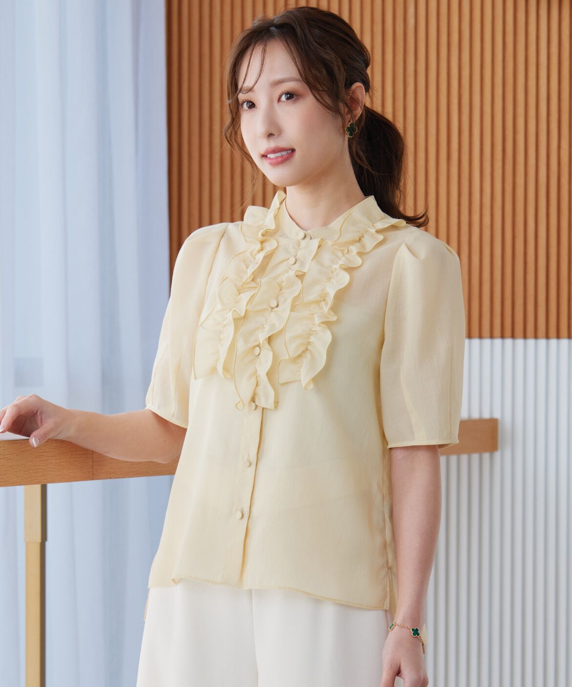 Maglie le cassetto「《M Maglie le cassetto&times;冨張愛》&ldquo;フリリッシュ&rdquo; シアーブラウス」|シャツ・ブラウス|