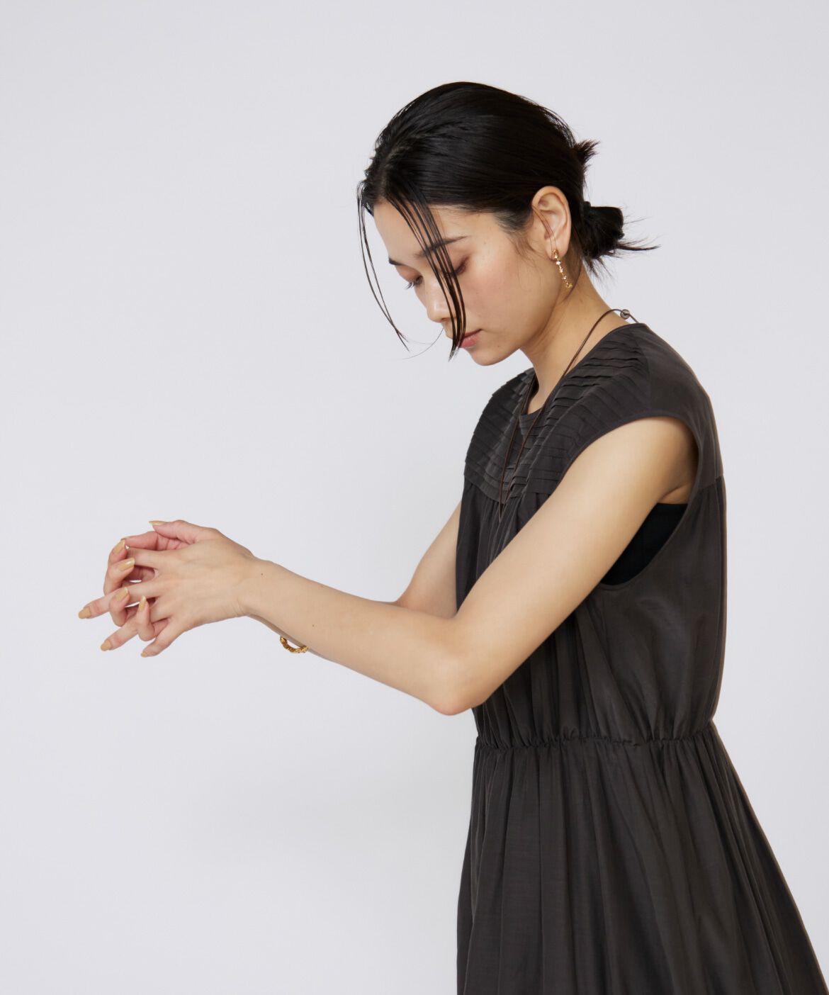 INED「《大きいサイズ》タックワンピース」|ワンピース|