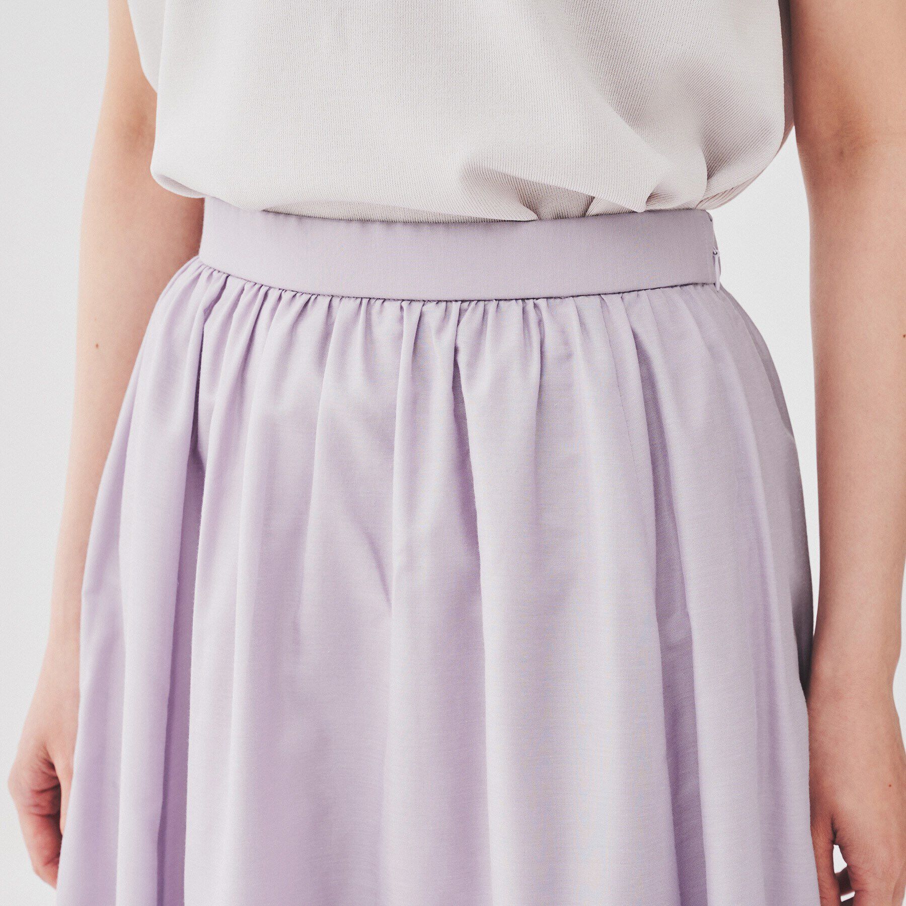 UNTITLED「【ふわり軽やか/ウエスト後ろゴム仕様】シアーフレアスカート」|スカート|