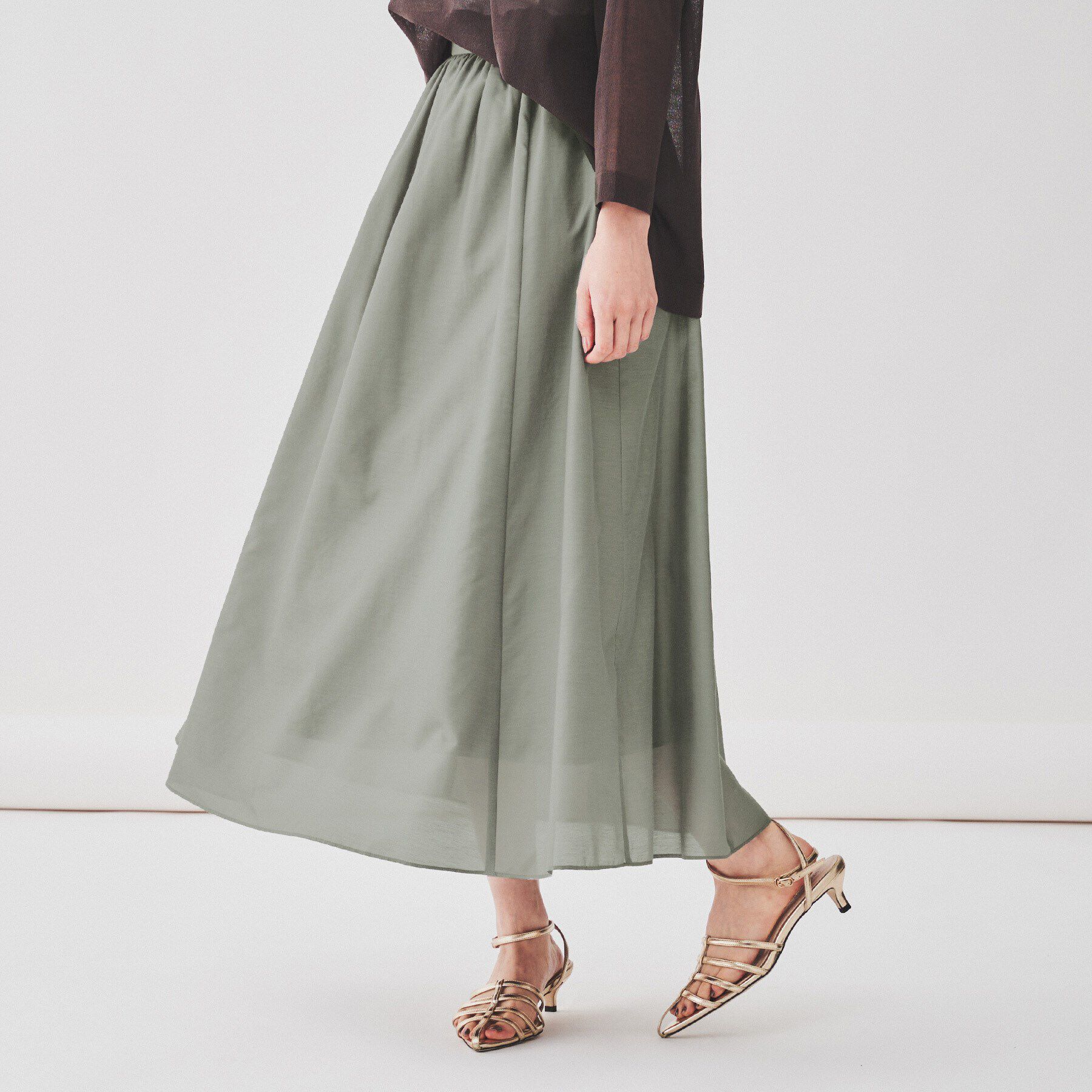 UNTITLED「【ふわり軽やか/ウエスト後ろゴム仕様】シアーフレアスカート」|スカート|