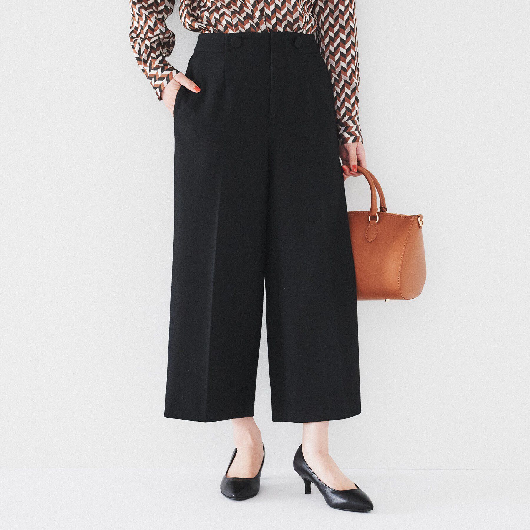 UNTITLED「【後ろウエストゴム/センタープレス】ウールミルドスムース ワイドパンツ」|その他|