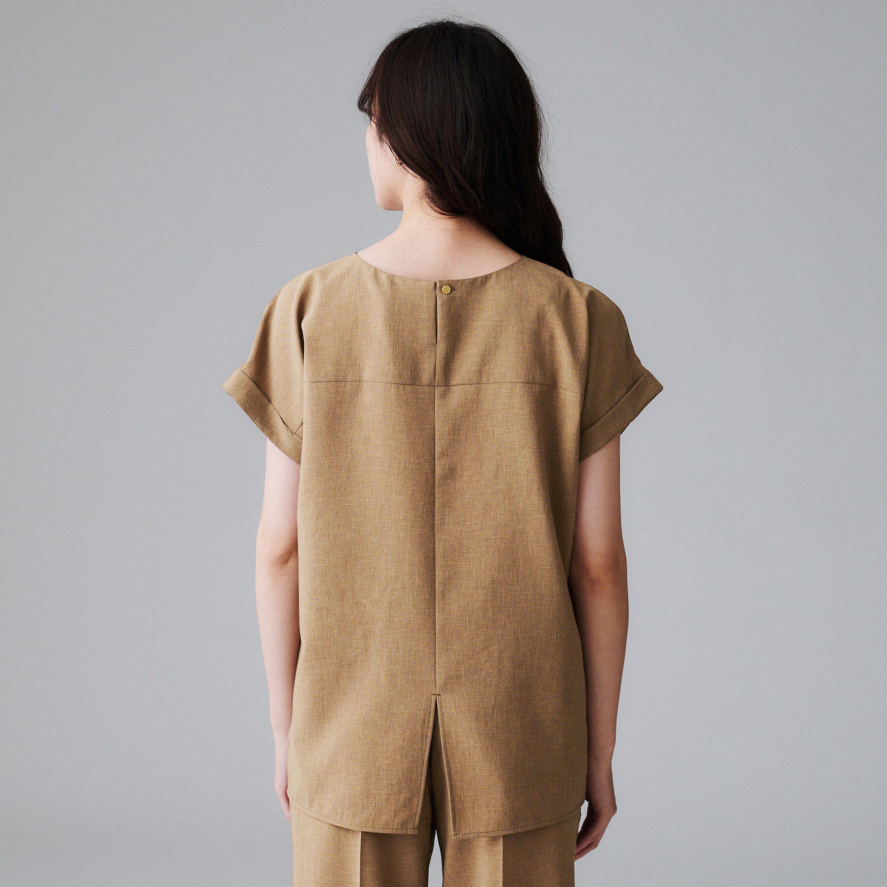 UNTITLED「【セットアップ可/はっ水/通勤】リラククール 半袖ブラウス」|シャツ・ブラウス|