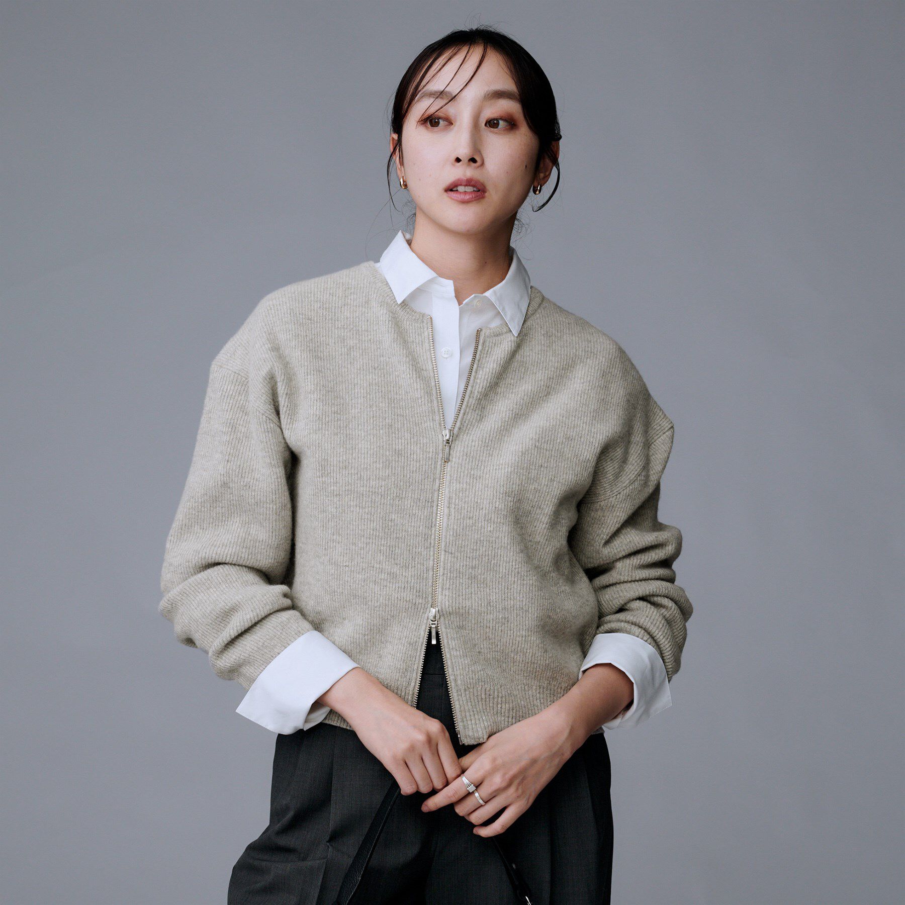 UNTITLED「【ゆったりサイズ/着丈短め】ジップニットカーディガン」|カーディガン|ライトグレー(011