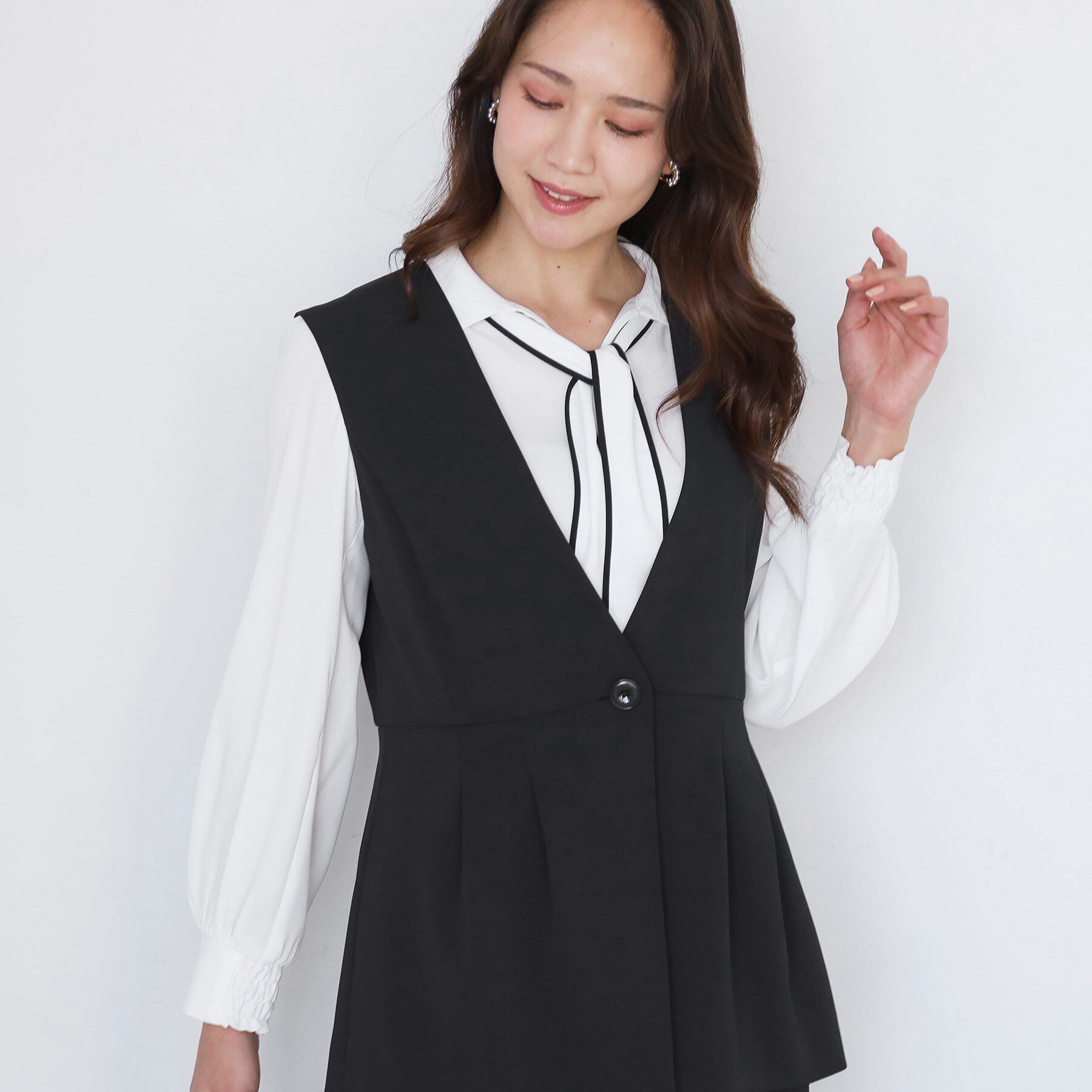 COUP DE CHANCE「【手洗い可／日本製／伸縮性／セットアップ可】カラーレスのジレ」|ベスト・ジレ|