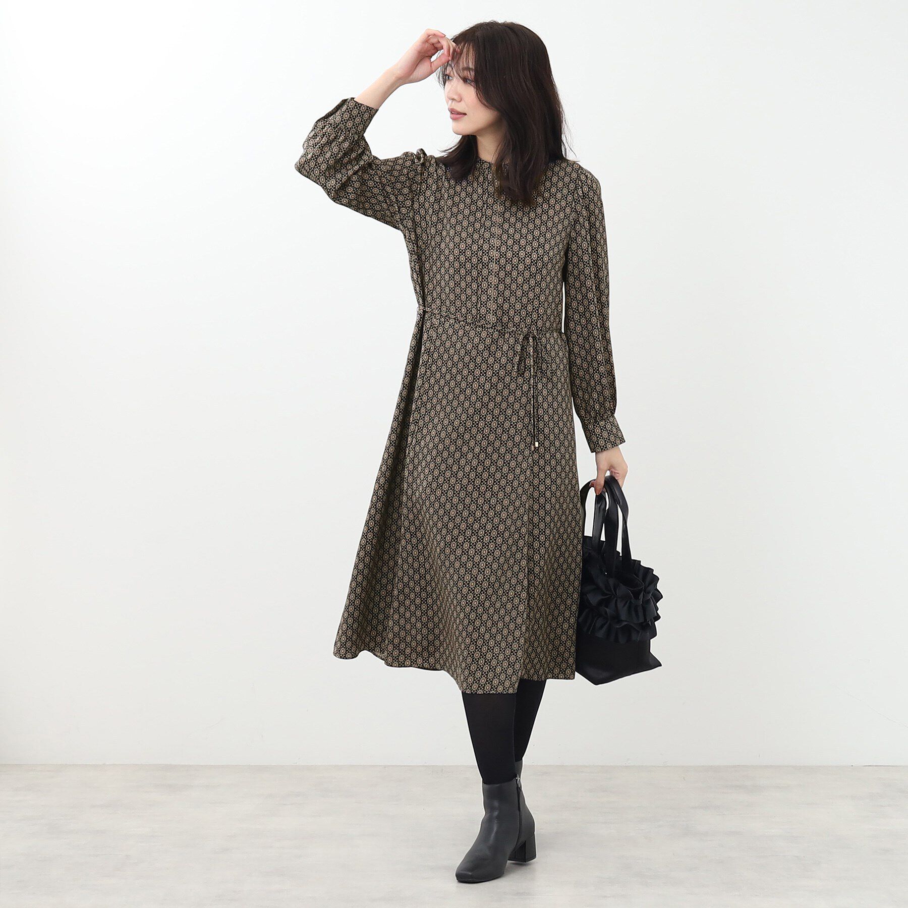 Reflect「【WEB限定カラーあり／マシンウォッシュ可】幾何柄プリントワンピース」|ワンピース|