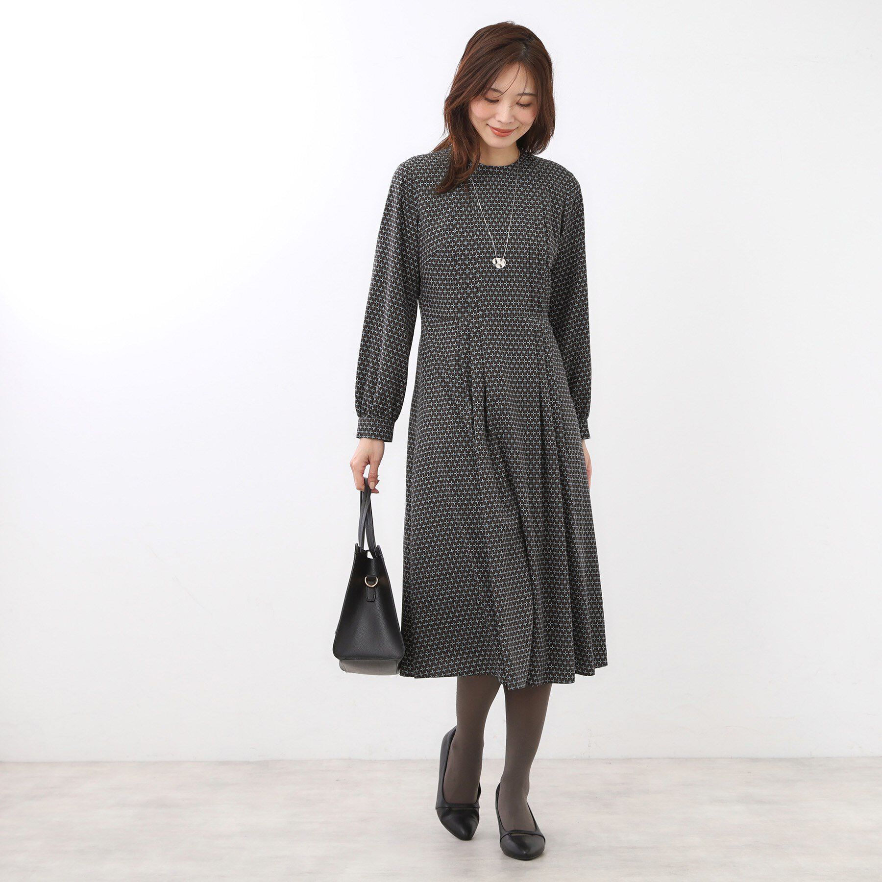 Reflect「【通勤にもお出かけにも◎】ジオメプリントクラシカルワンピース」|ワンピース|