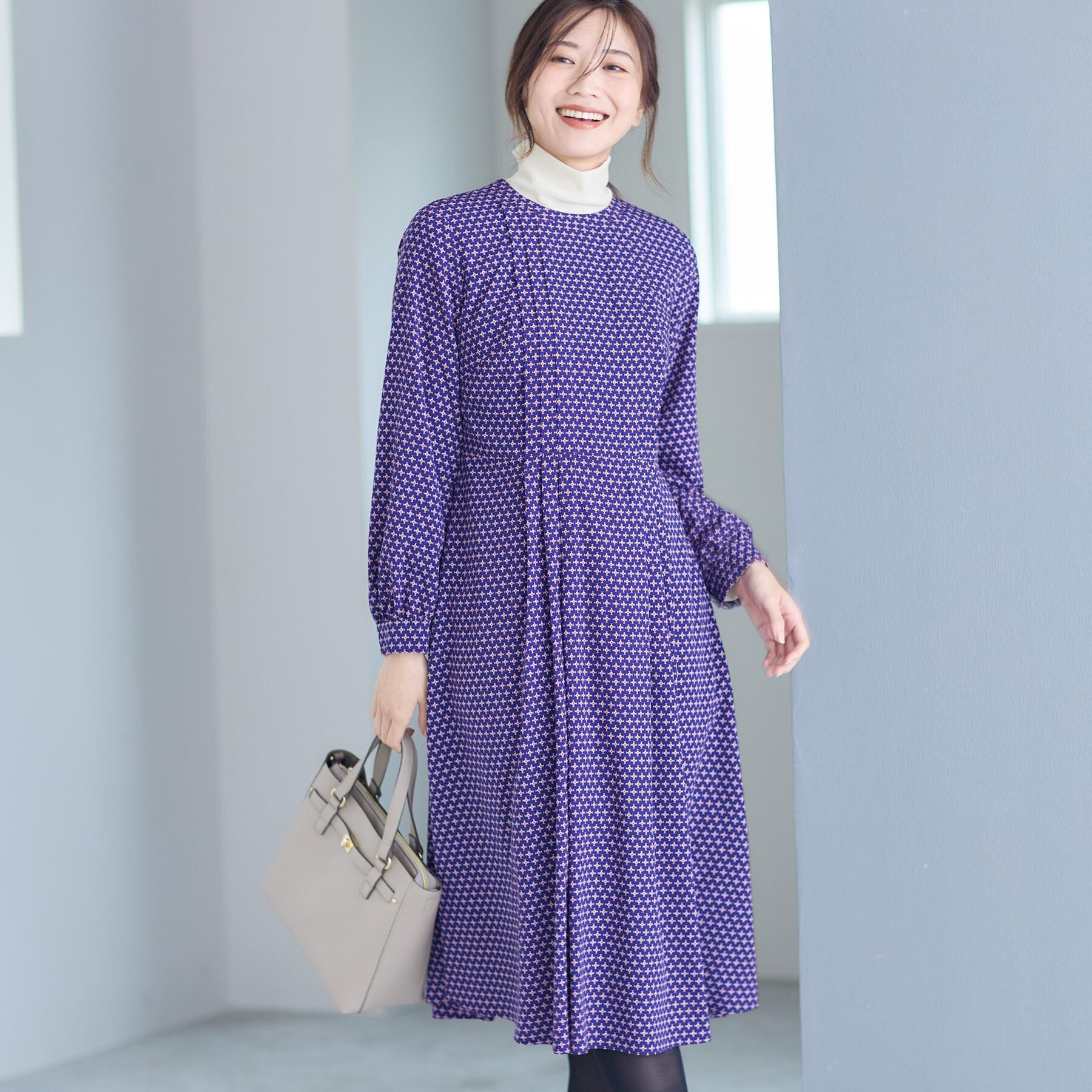 Reflect「【通勤にもお出かけにも◎】ジオメプリントクラシカルワンピース」|ワンピース|ブルー(193)