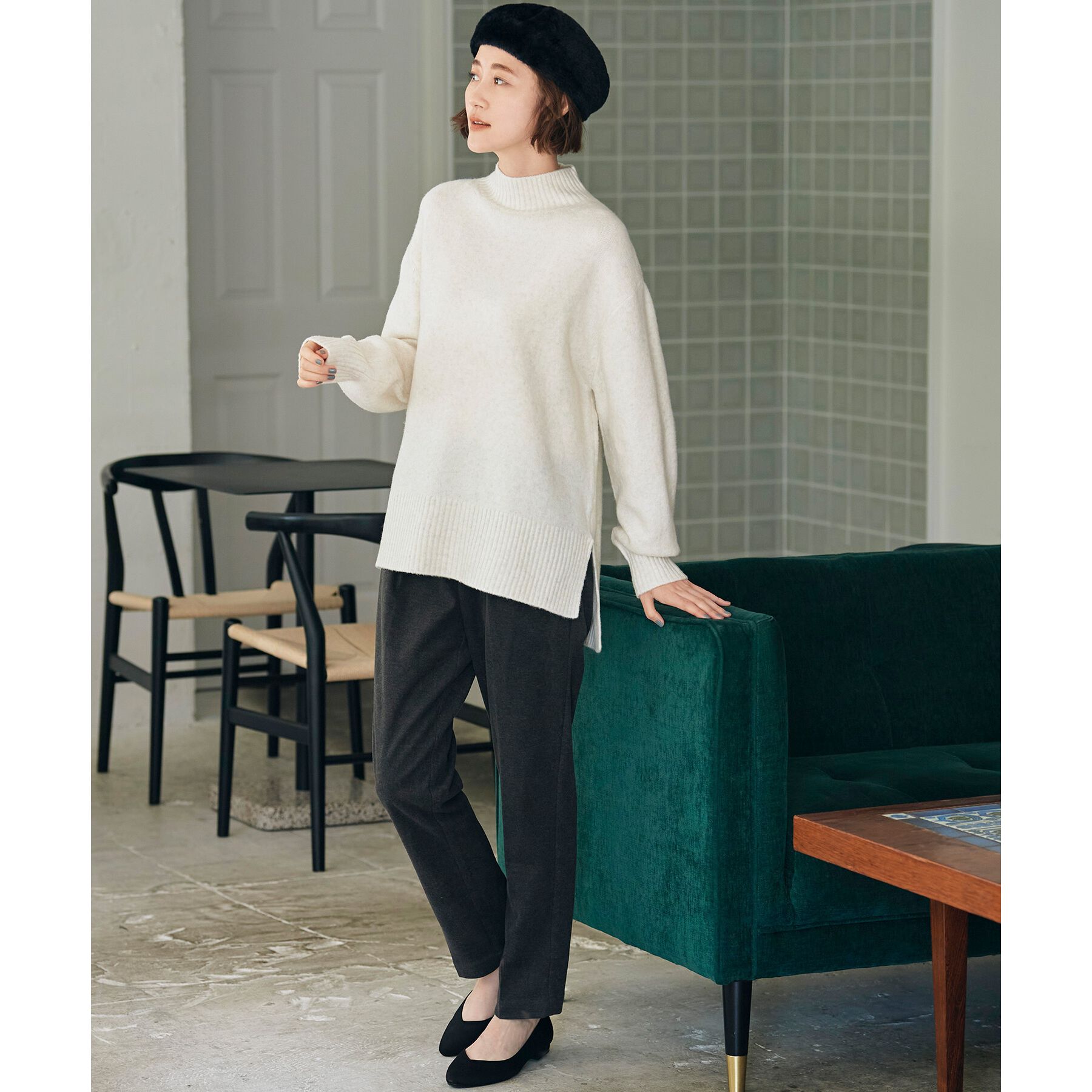 grove「【ふわっと心地よい足入れ】人気デザインが復活!やわここち（R）Vカットフラットパンプス」|パンプス|