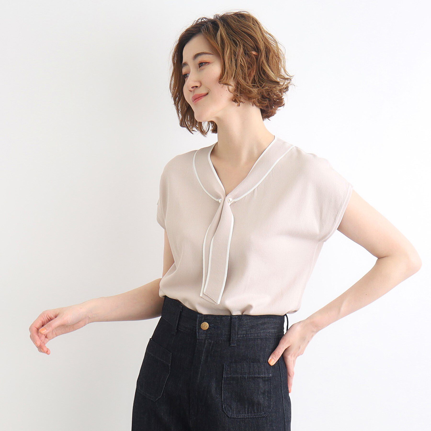 grove「【接触冷感／UV／抗ピル】取り外しパール調ピン付きボウタイニット」|ニット・セーター|グレージュ(050)