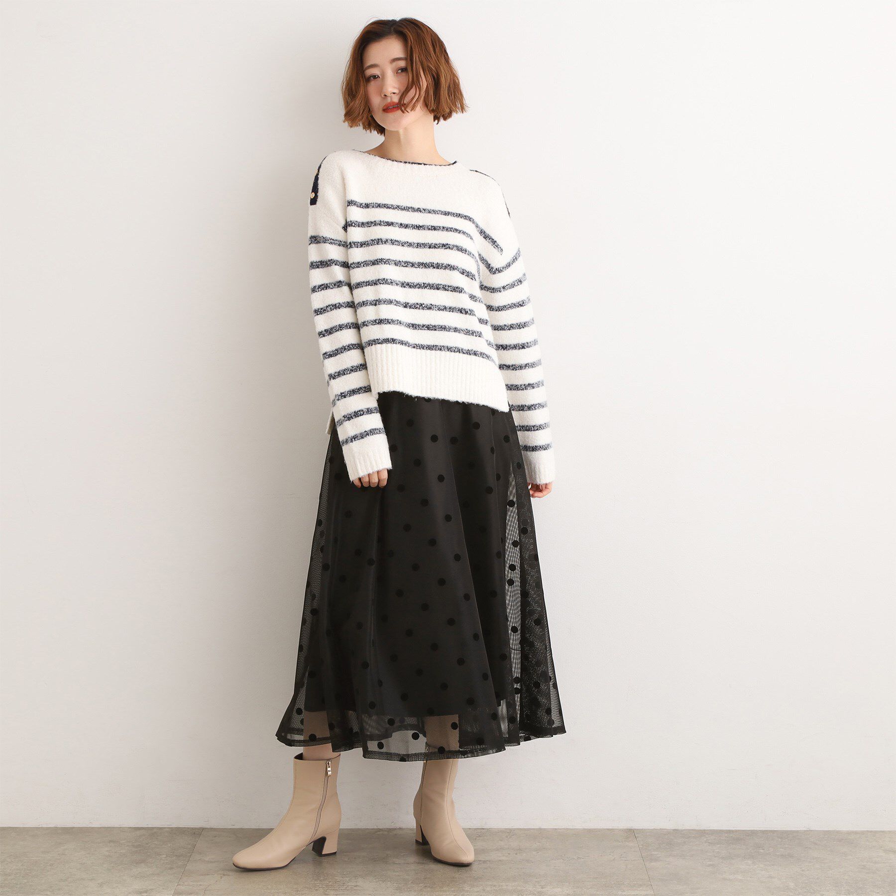 grove「甘さを抑えて、品よく華やぐ　メッシュフロッキードットスカート」|スカート|