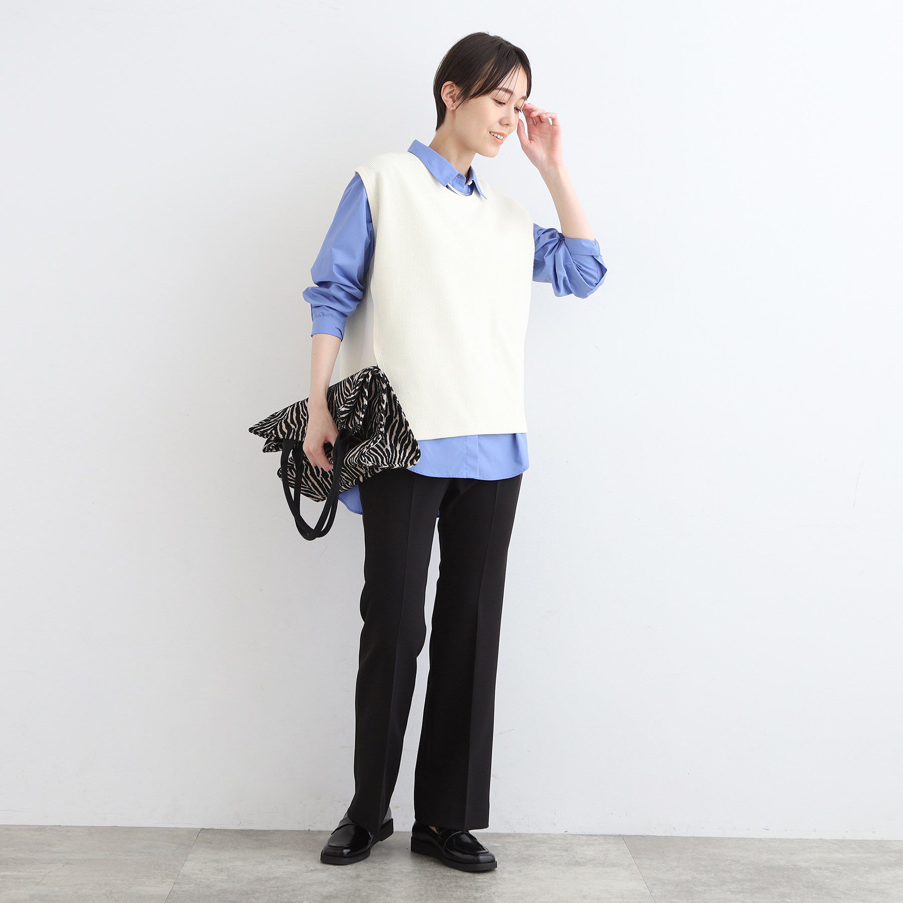 INDIVI「【洗える】アシンメトリーニットベスト」|ニット・セーター|