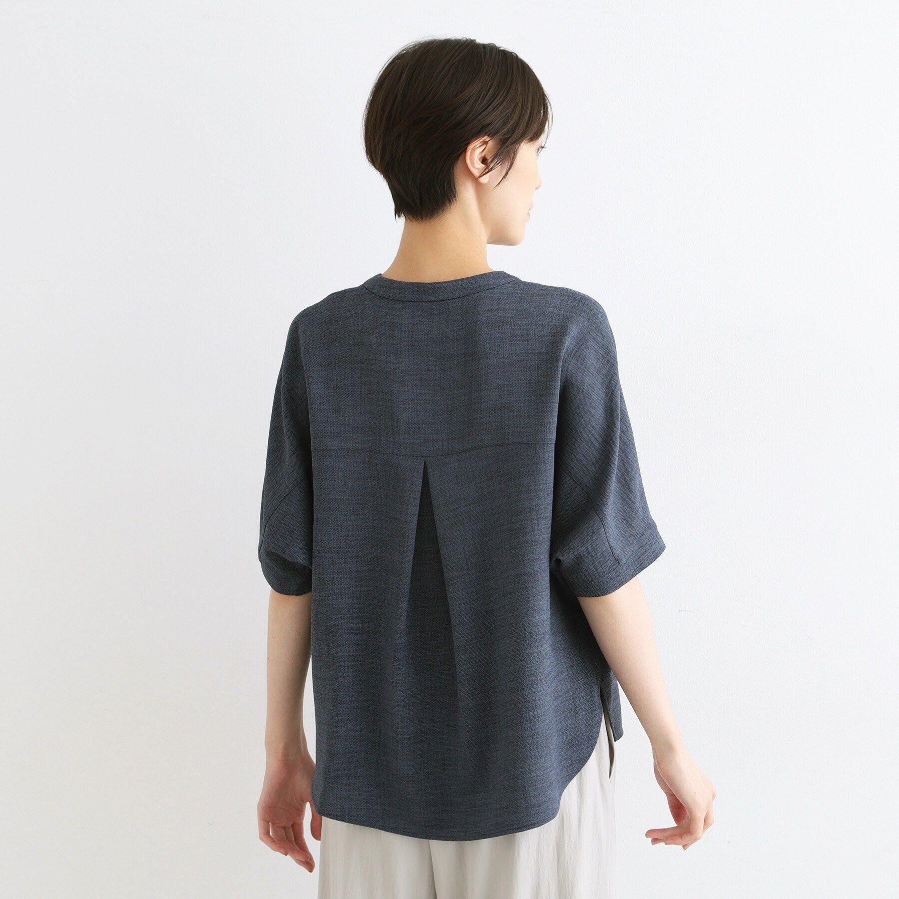 INDIVI「【洗える／UVケア／SETUP可能】麻調ドルマンブラウス」|シャツ・ブラウス|