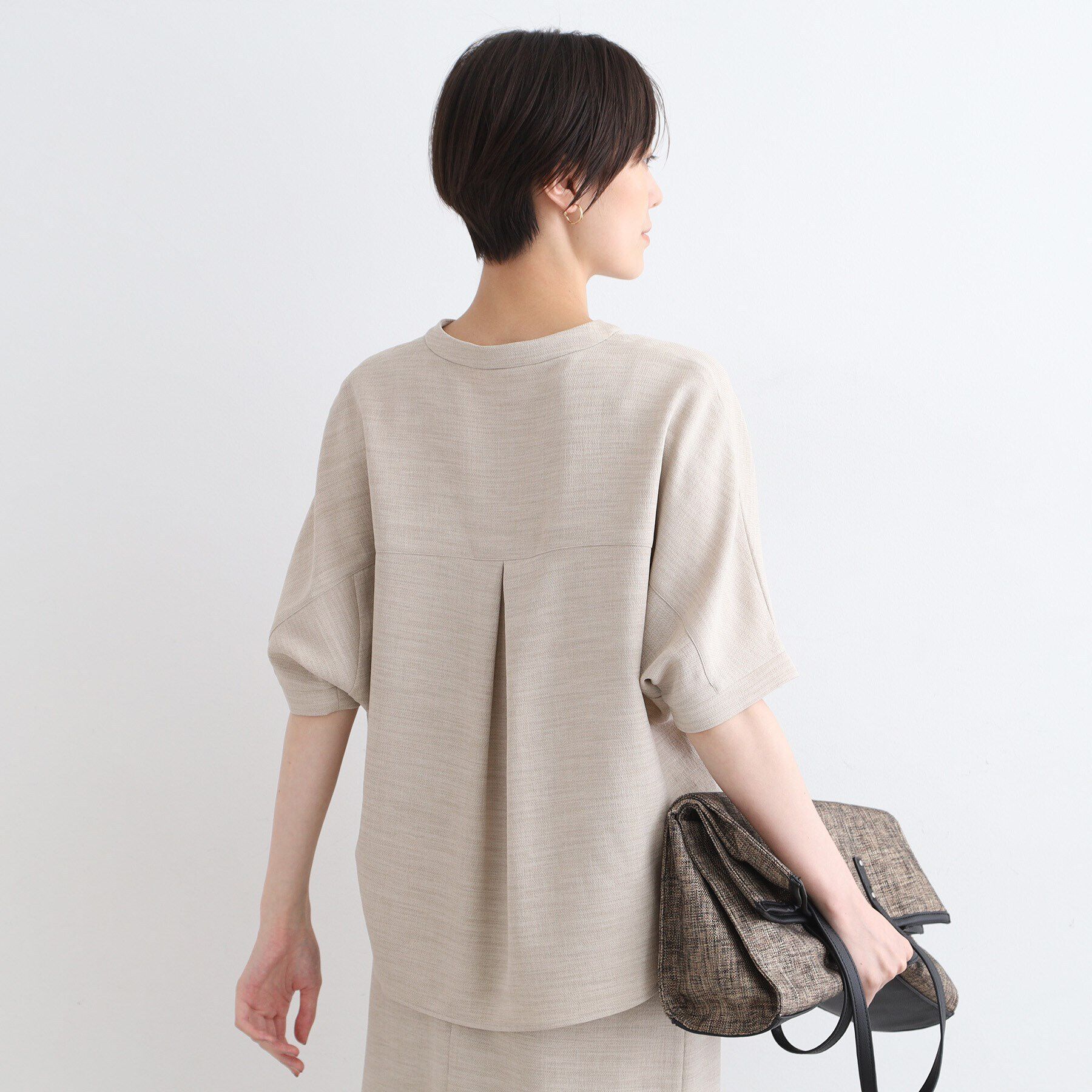 INDIVI「【洗える／UVケア／SETUP可能】麻調ドルマンブラウス」|シャツ・ブラウス|