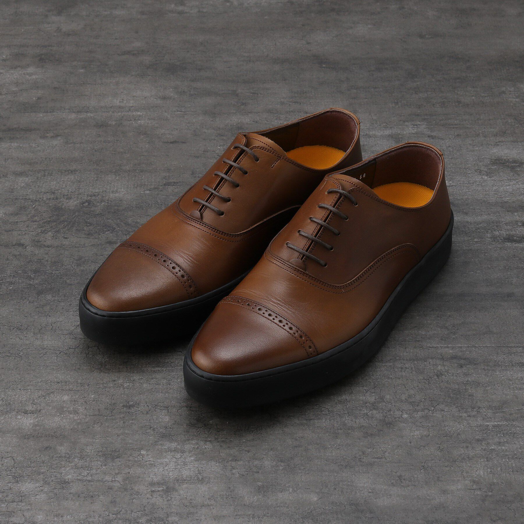 TAKEO KIKUCHI「セミブローグ スニーカー」|ビジネス・ドレスシューズ|