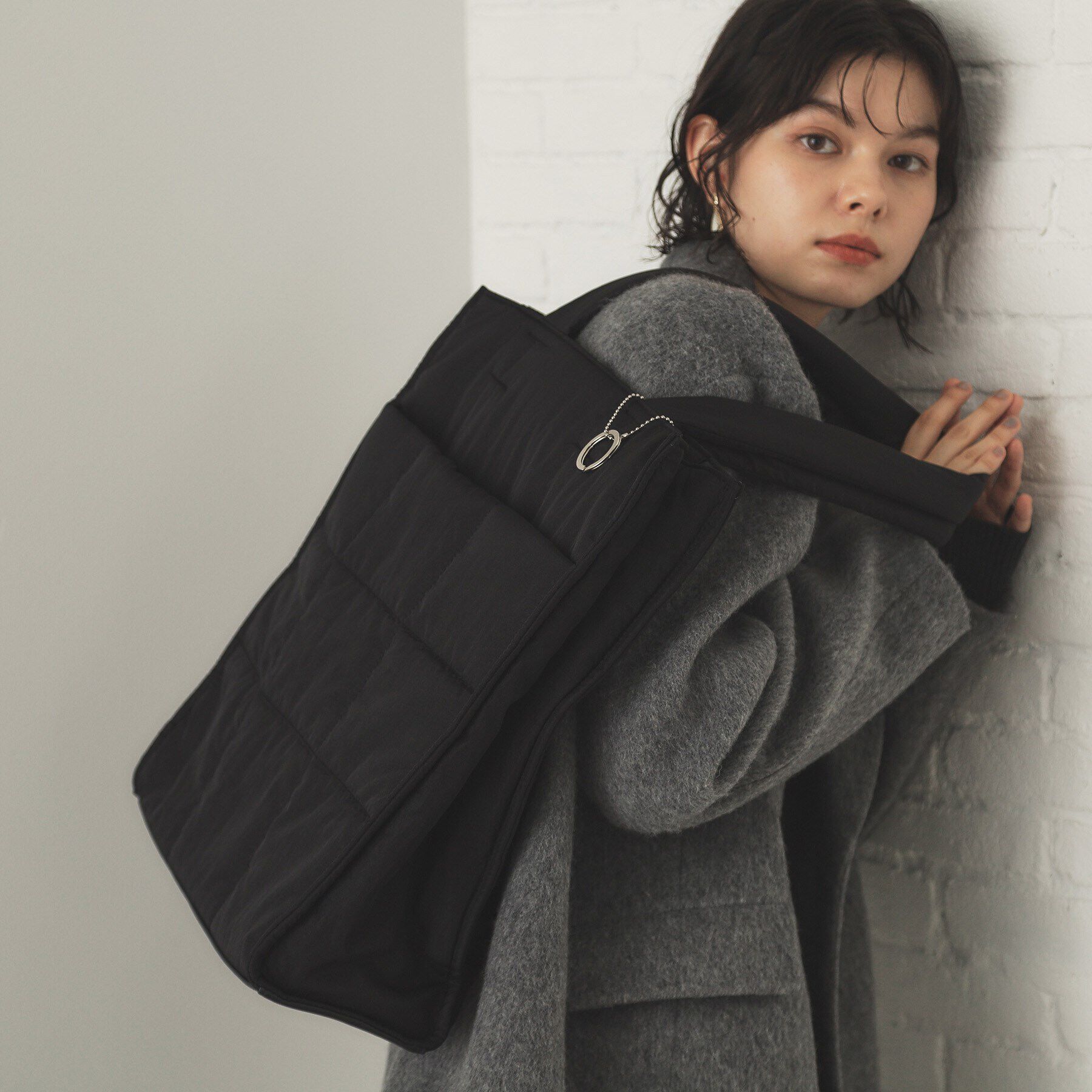 OPAQUE.CLIP「【10色展開/軽量/A4サイズ対応/多ポケット】大容量マチ付きトートバッグ」|トートバッグ|ブラック(019)