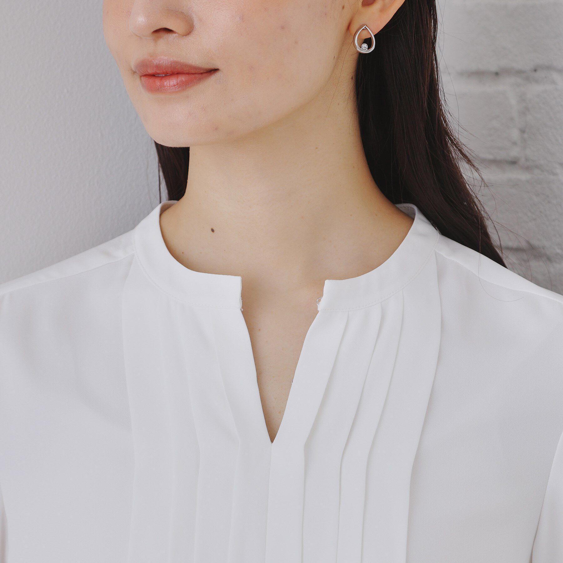 OPAQUE.CLIP「《通勤・セレモニー対応》フロントタックブラウス【洗濯機洗い可】」|シャツ・ブラウス|