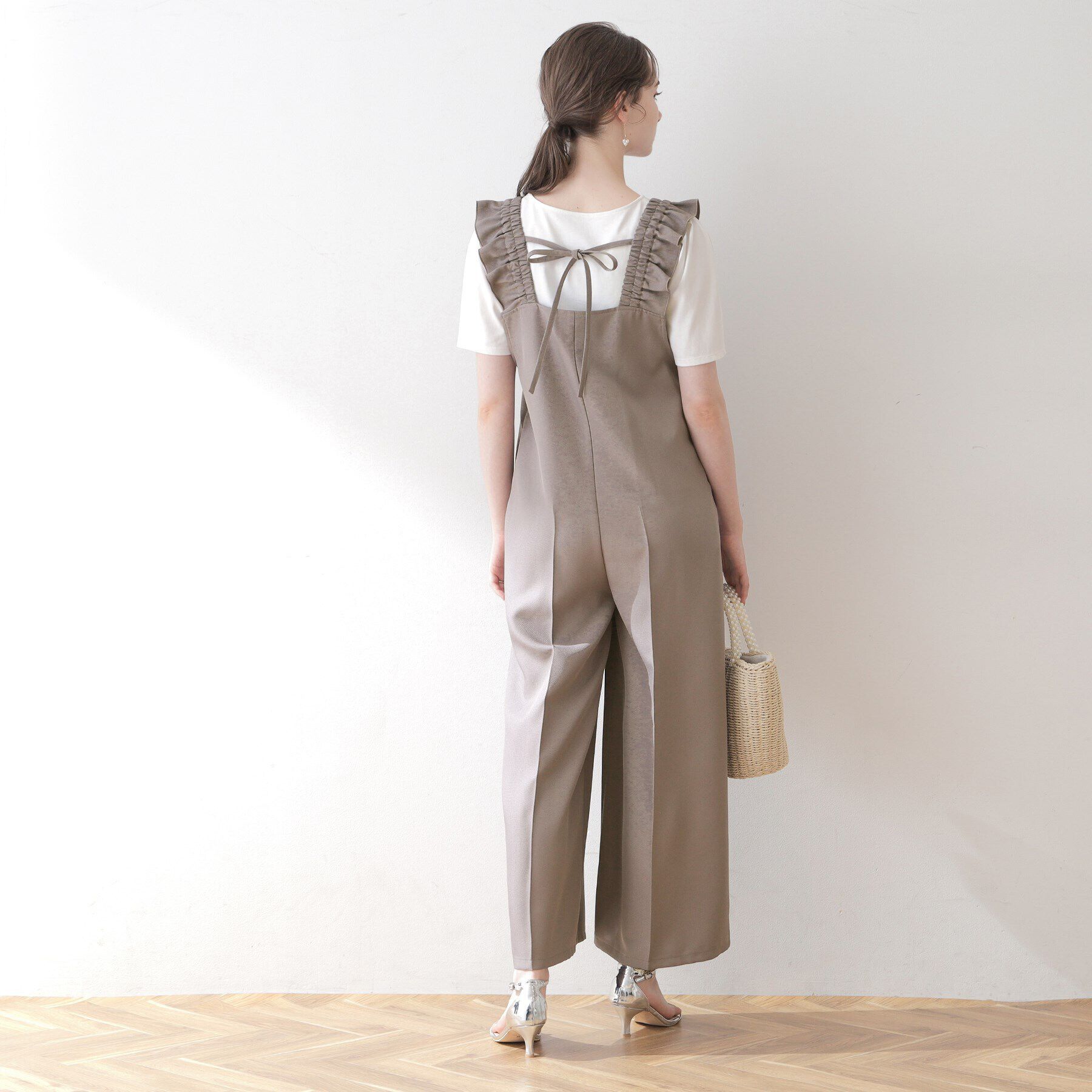 Couture broach「【カワイさを引き立てる】フリルデザインロンパース」|オールインワン|