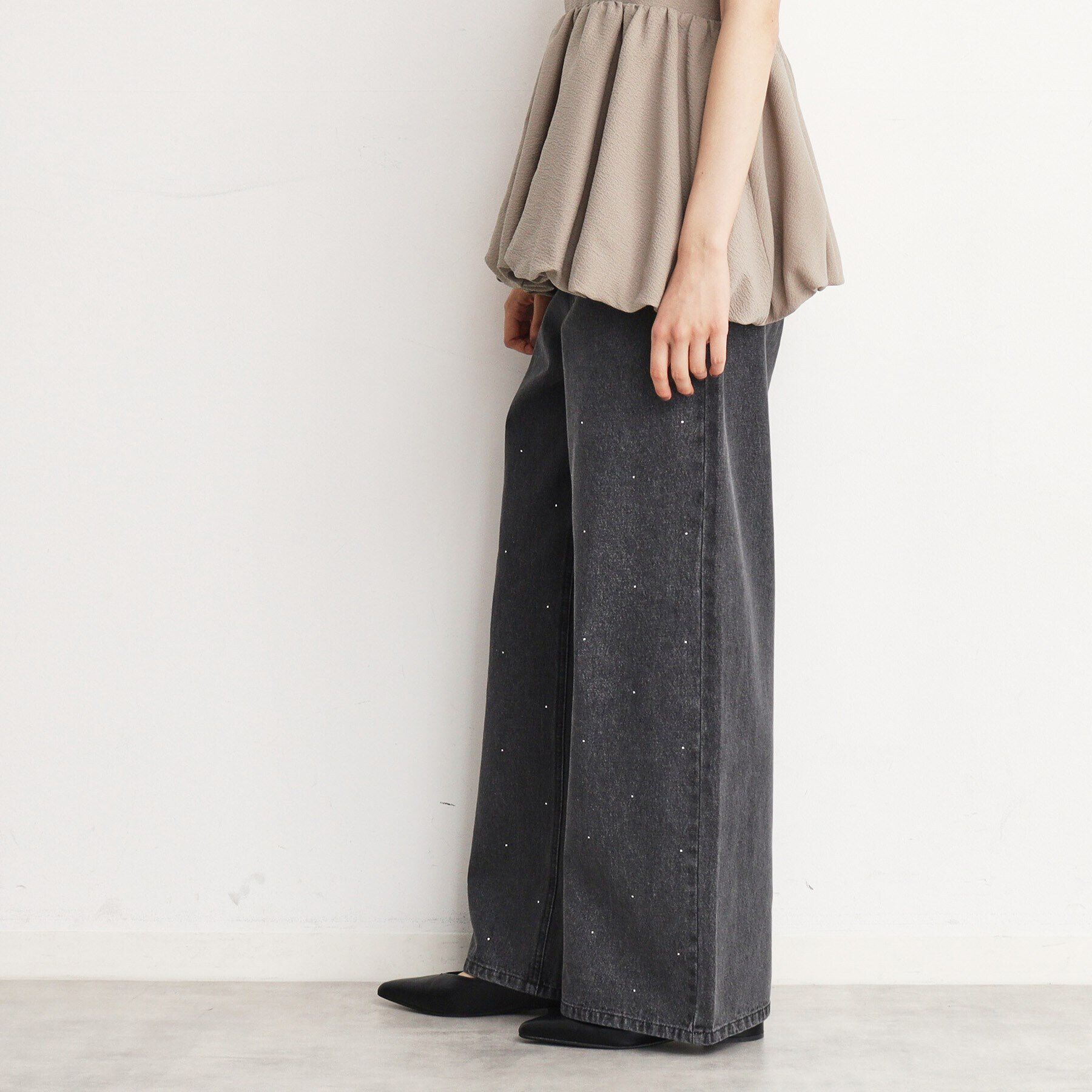 THE SHOP TK「【＠BAILA掲載】クリスタル＆箔プリントワイドデニムパンツ」|デニム|ﾁｬｺｰﾙｸﾞﾚｰ(114)