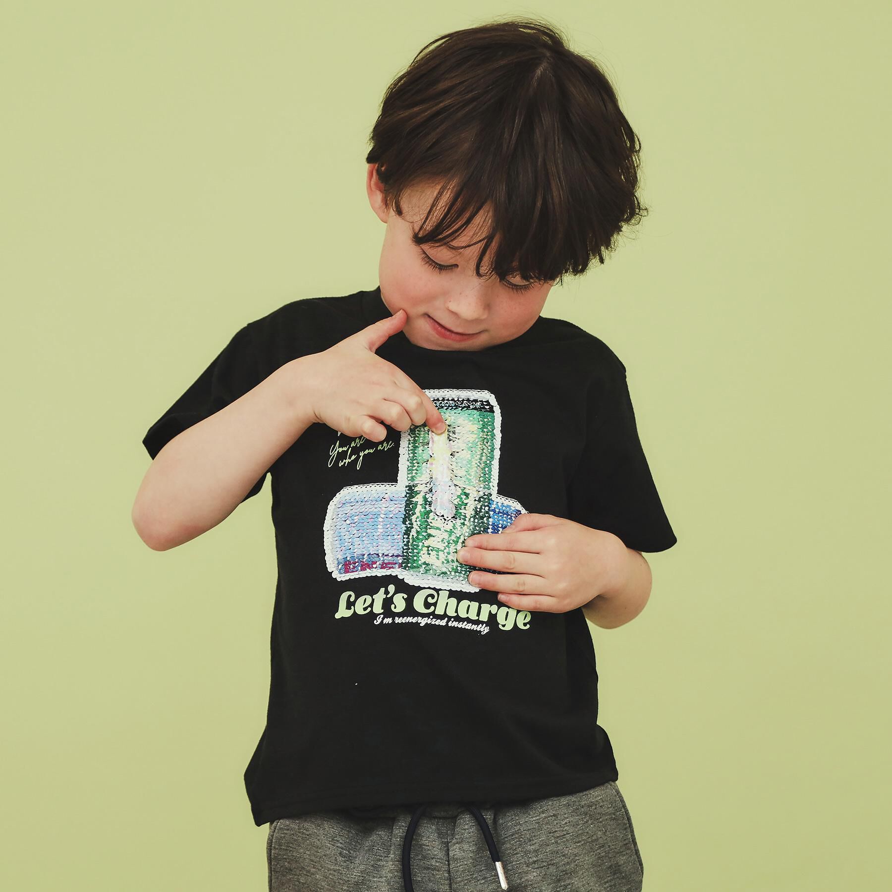 THE SHOP TK「【110－150】色が変わる！スパンコール半袖Tシャツ/洗える」|Tシャツ・カットソー|