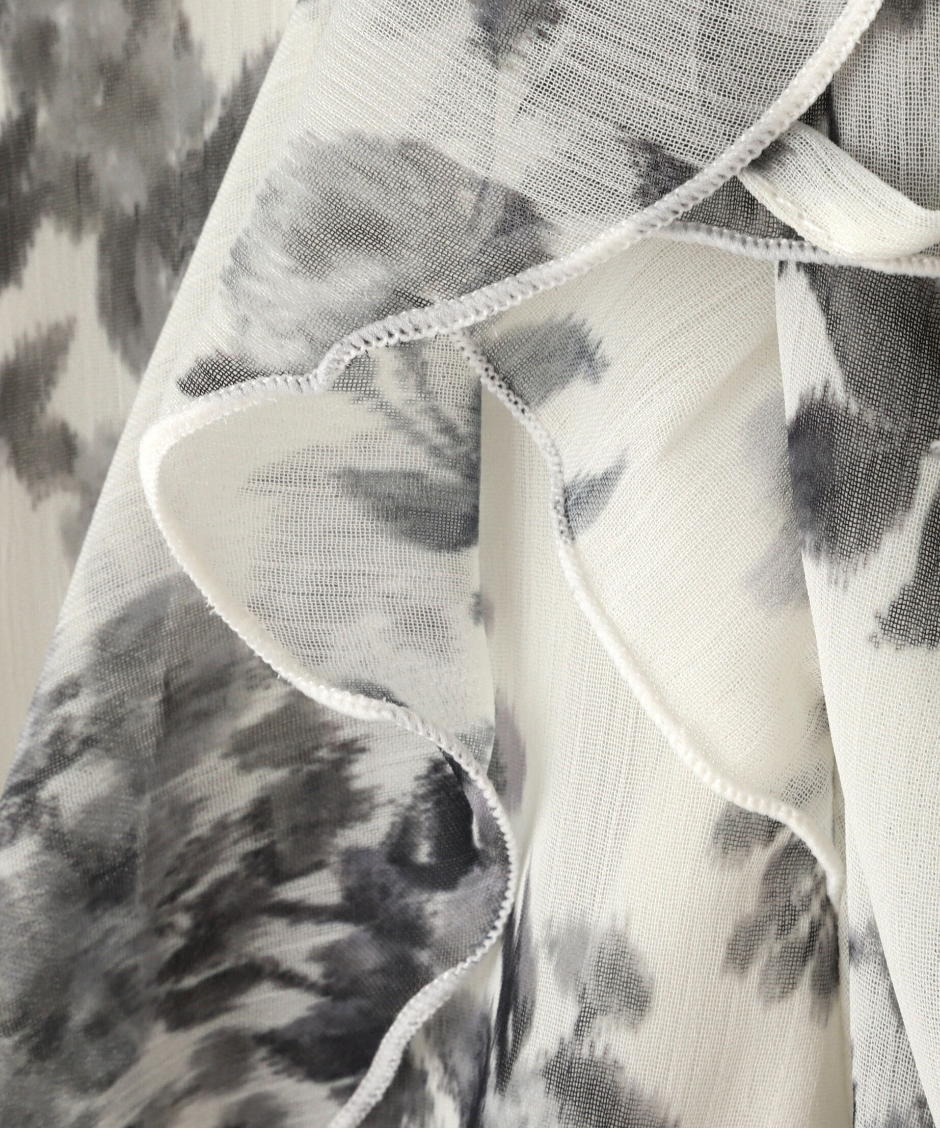  「2wayフリルショルダープリントブラウス」|シャツ・ブラウス|