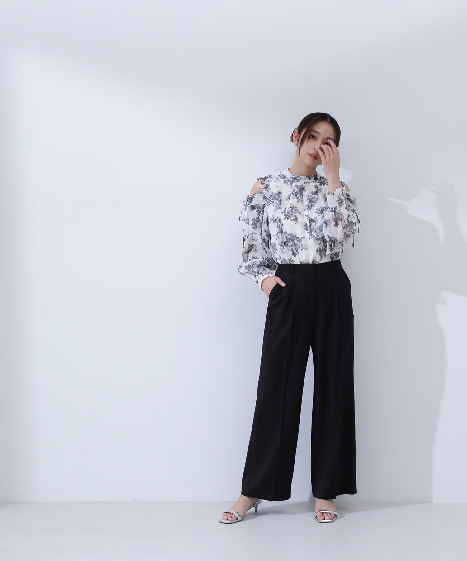  「2wayフリルショルダープリントブラウス」|シャツ・ブラウス|