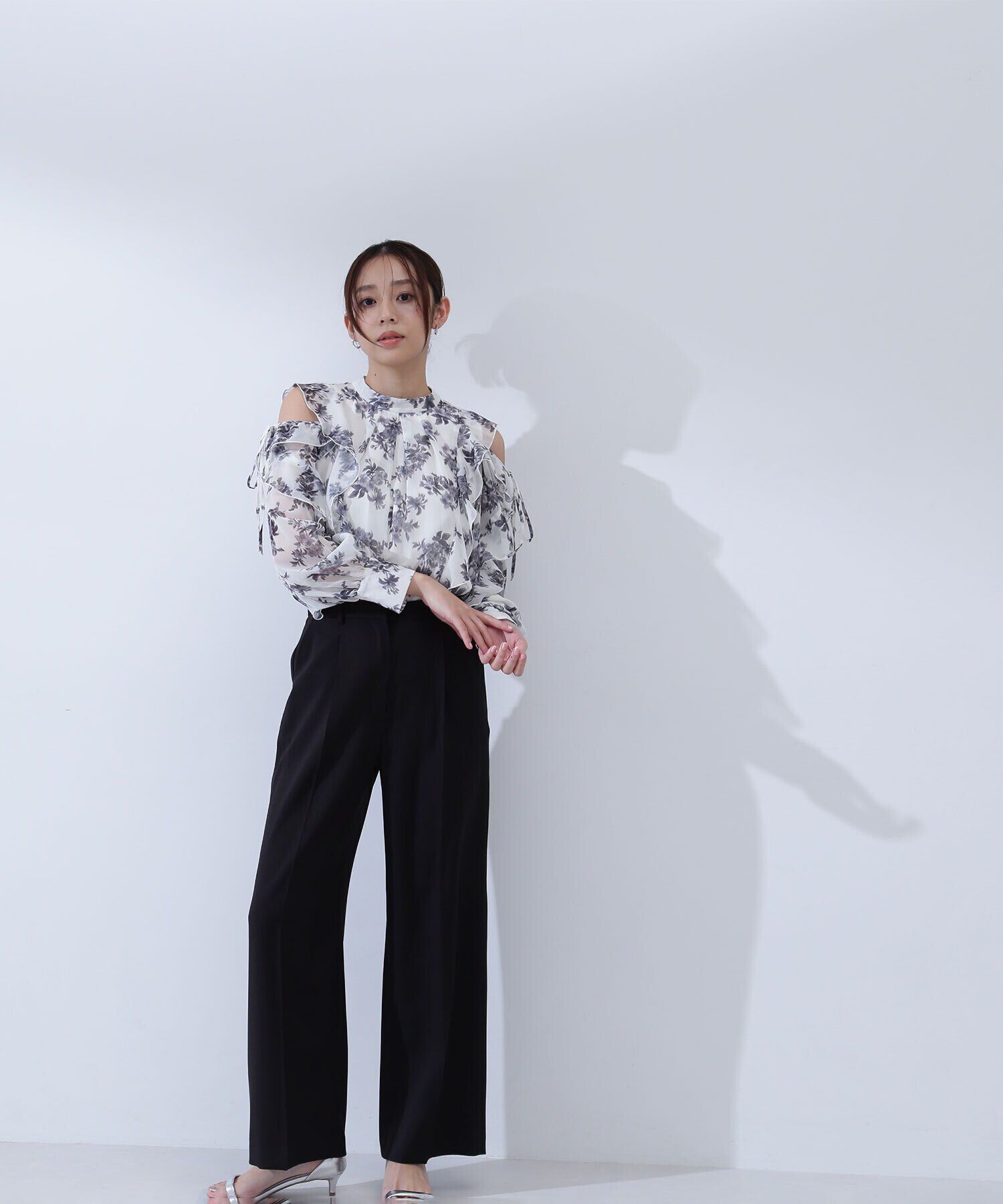  「2wayフリルショルダープリントブラウス」|シャツ・ブラウス|