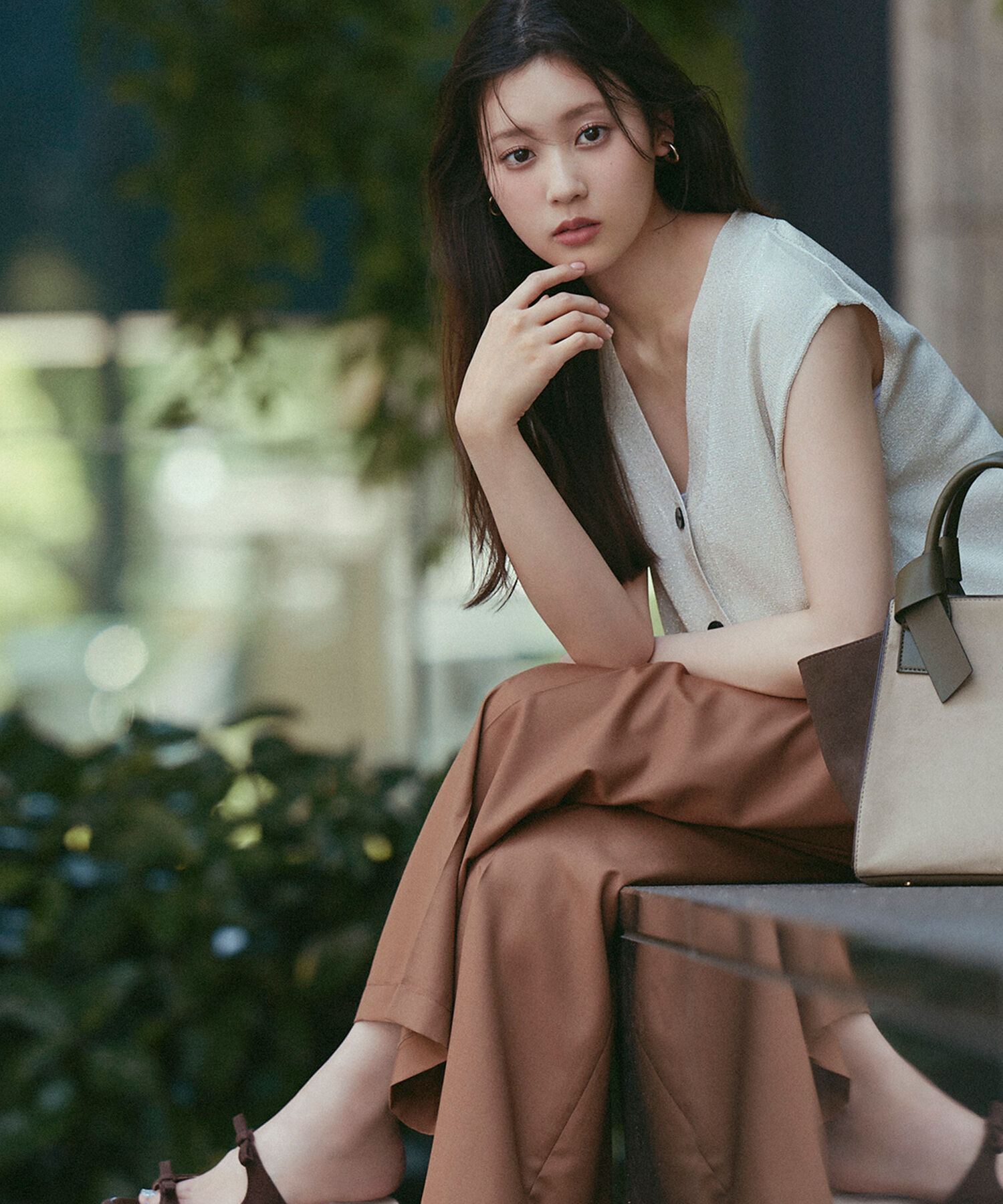  「スパークVネックニットベスト」|ニット・セーター|オフホワイト1