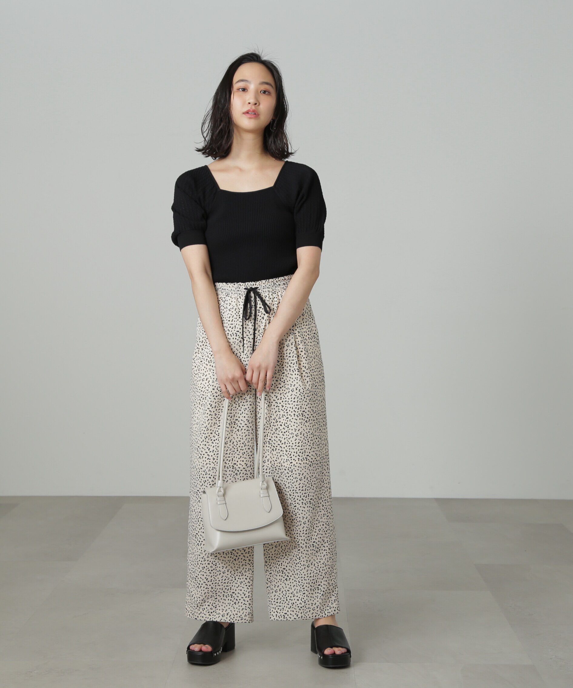  「袖透かし編みスクエアネックニット」|ニット・セーター|