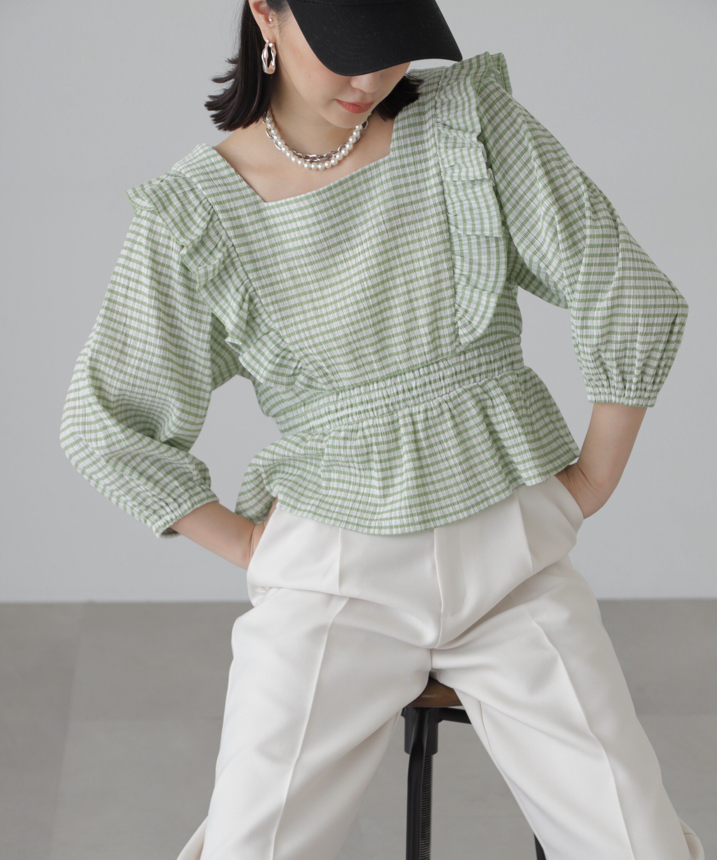  「肩フリルウエストシャーリングブラウス」|シャツ・ブラウス|ライトグリー 1