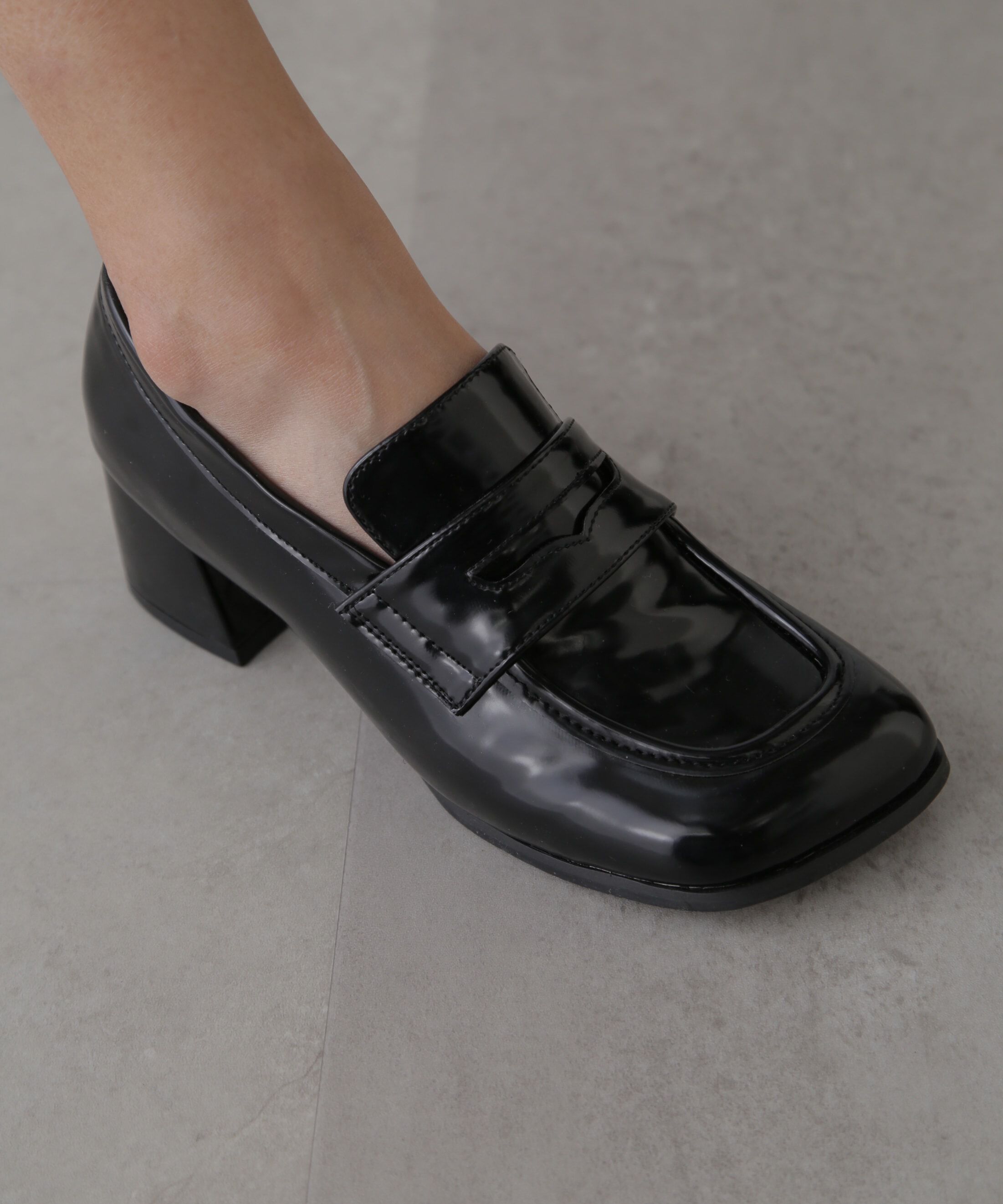  「ヒールローファー」|その他|