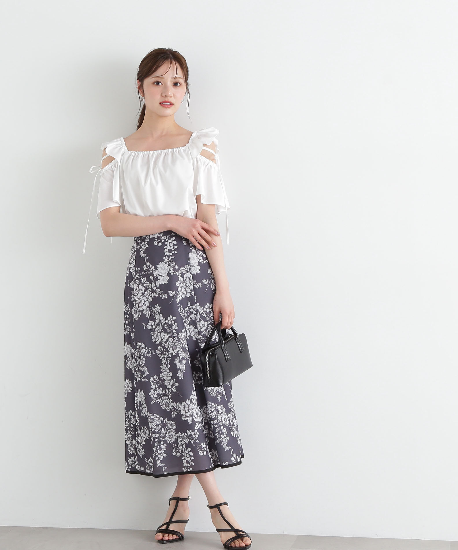 PROPORTION BODY DRESSING「モノトーンシアーフラワースカート」|スカート|チャコールグ 2