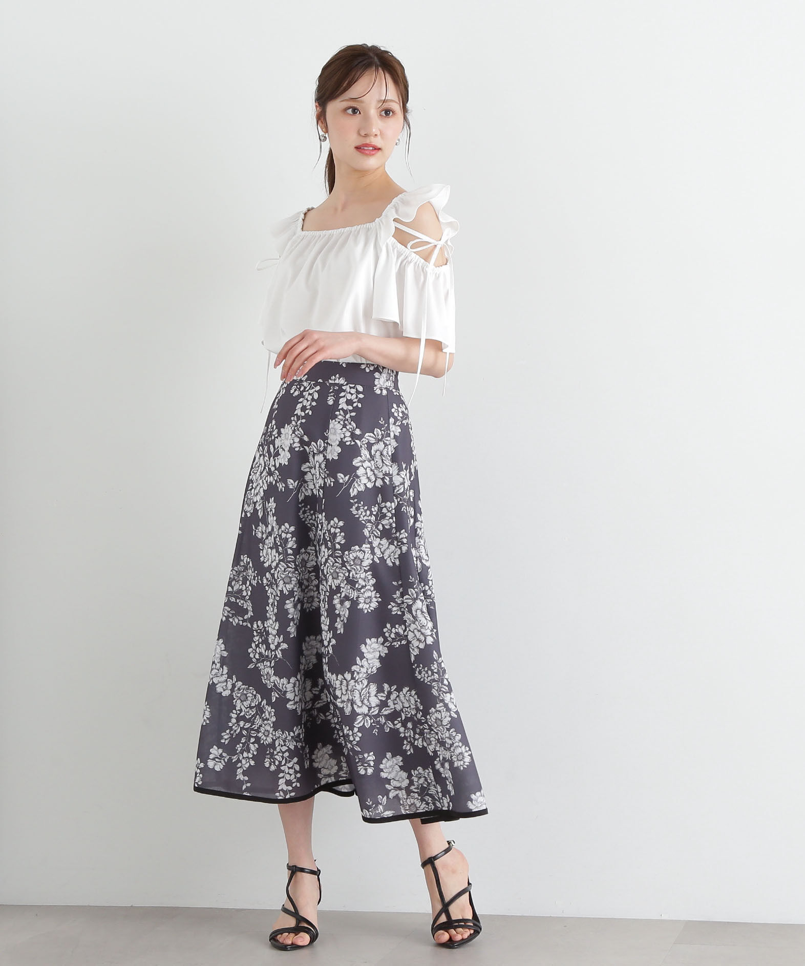 PROPORTION BODY DRESSING「モノトーンシアーフラワースカート」|スカート|
