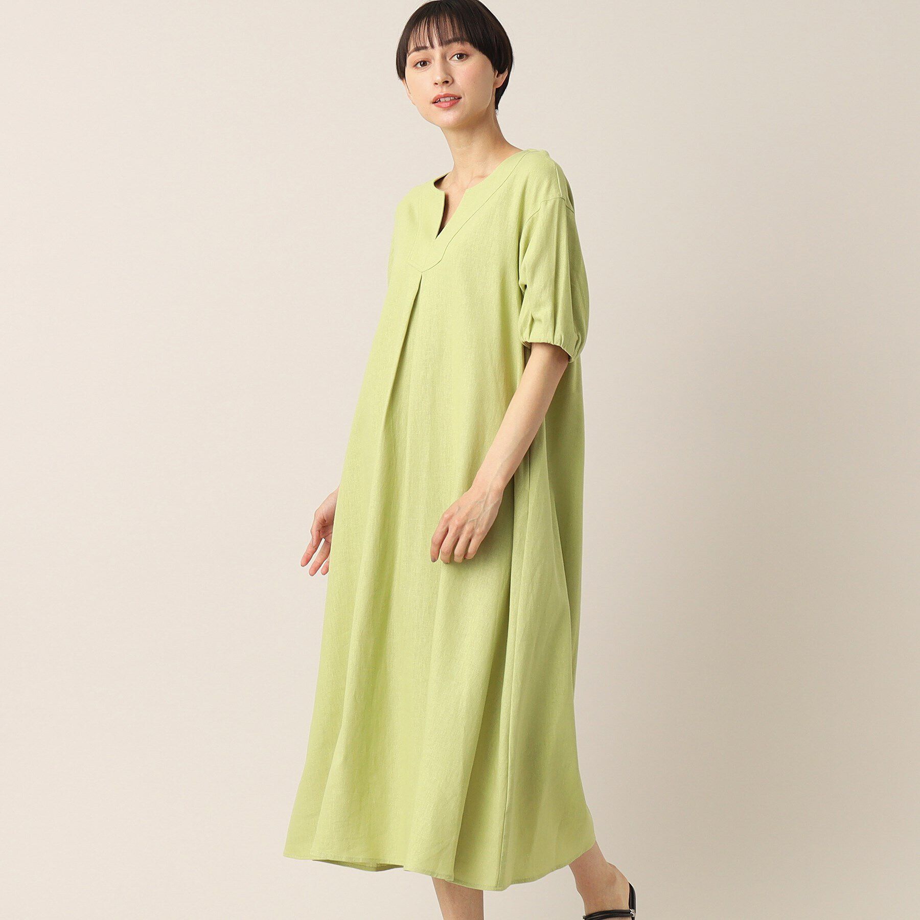 Dessin「【洗える】リネンブレンドキーネックワンピース」|ワンピース|