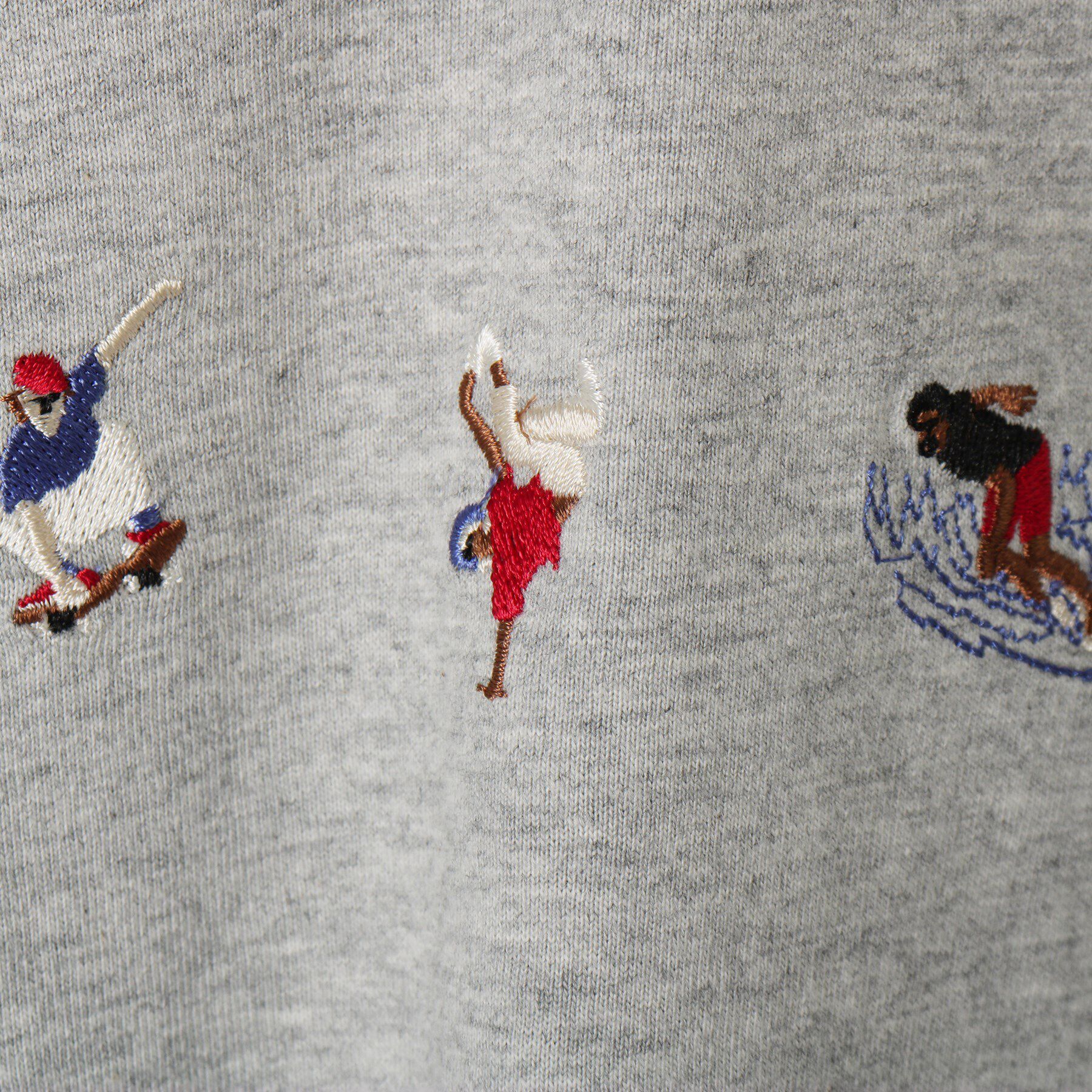 Dessin「【リンクコーデ】ピープル刺繍ロンT」|Tシャツ・カットソー|