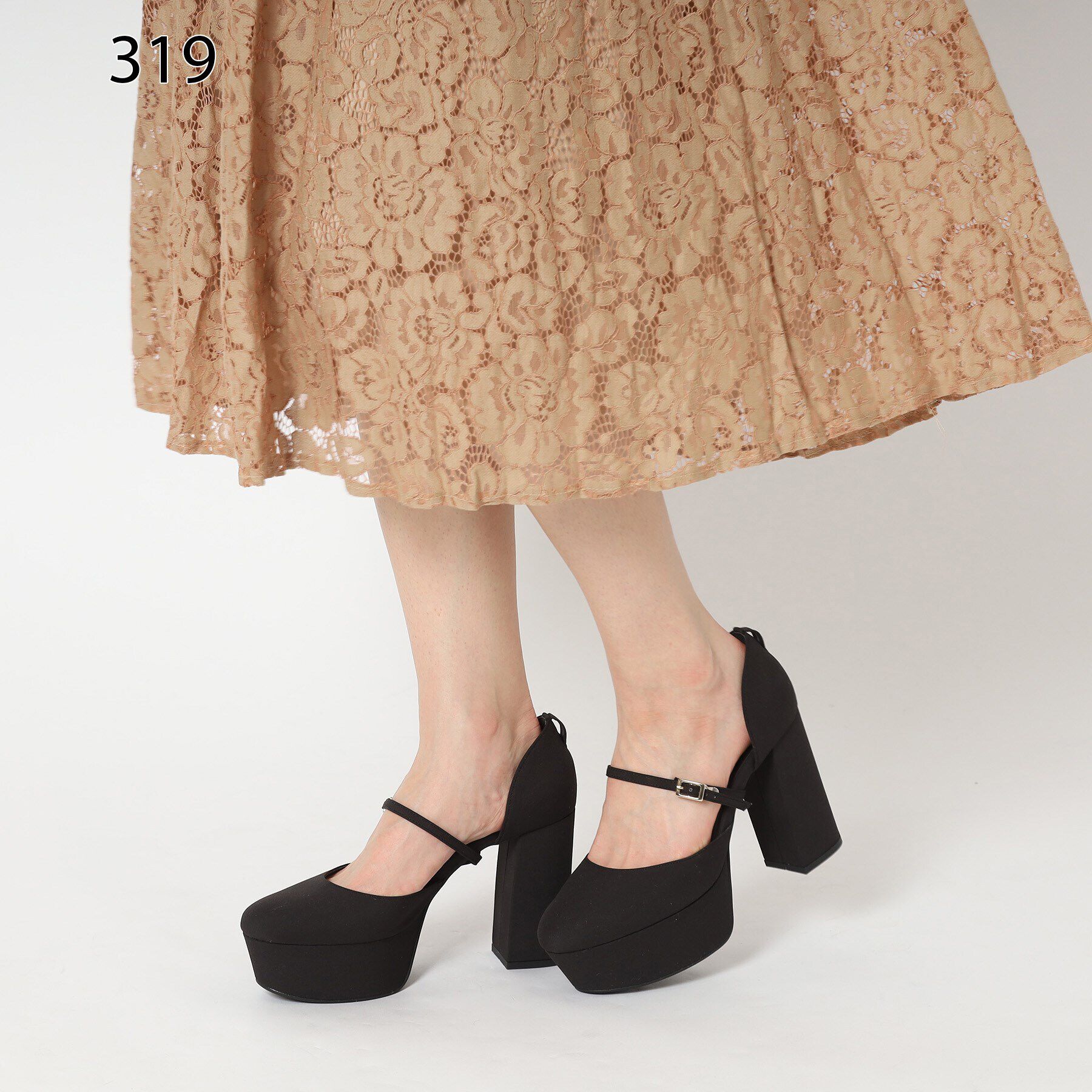 ESPERANZA「【ラク盛り／パンプス】リピーター続出／脚長美脚 アンクルストラップ厚底ヒールパンプス」|パンプス|