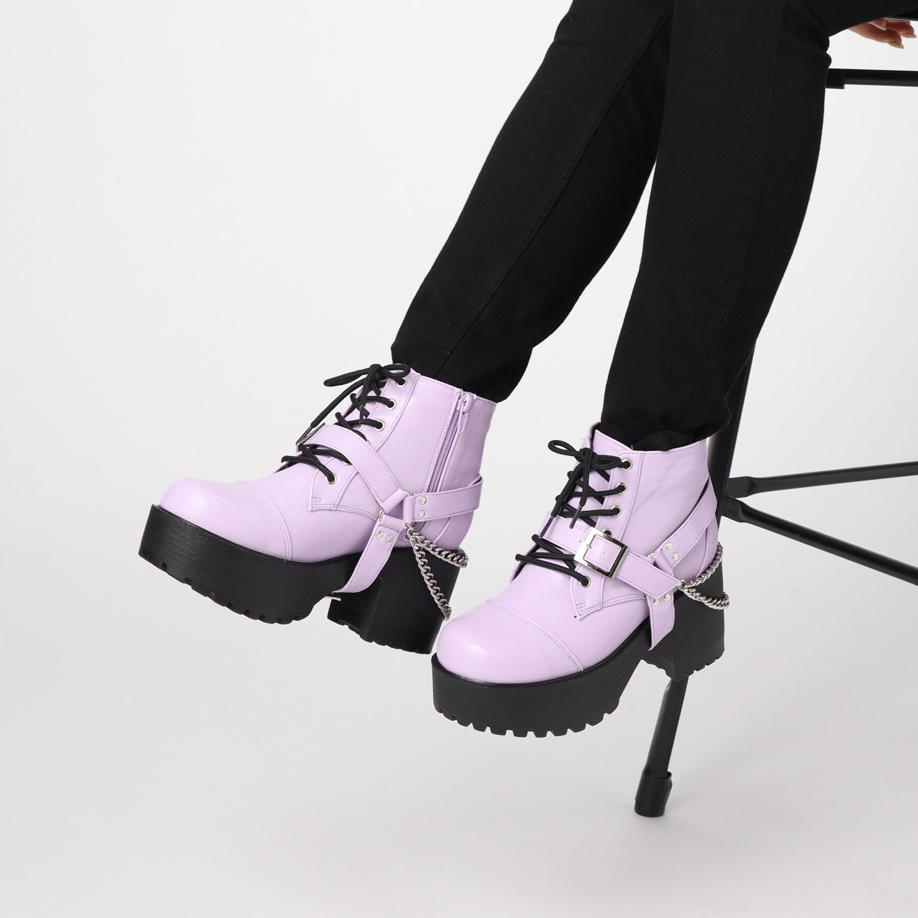 csT&P「厚底チェーンベルト付き2WAYレースアップブーツ」|ショートブーツ|