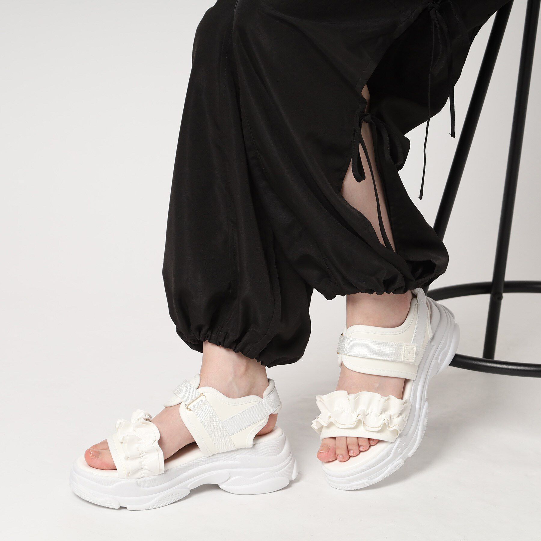 csT&P「厚底フリルスポサン」|サンダル|