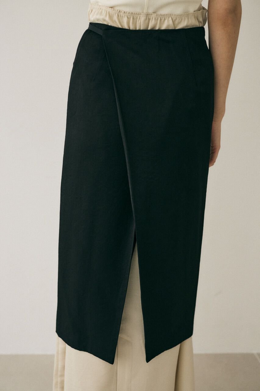 MOUSSY「原料の一部にﾘｻｲｸﾙﾎﾟﾘｴｽﾃﾙを使用した程よい光沢感と落ち感 」|スカート|